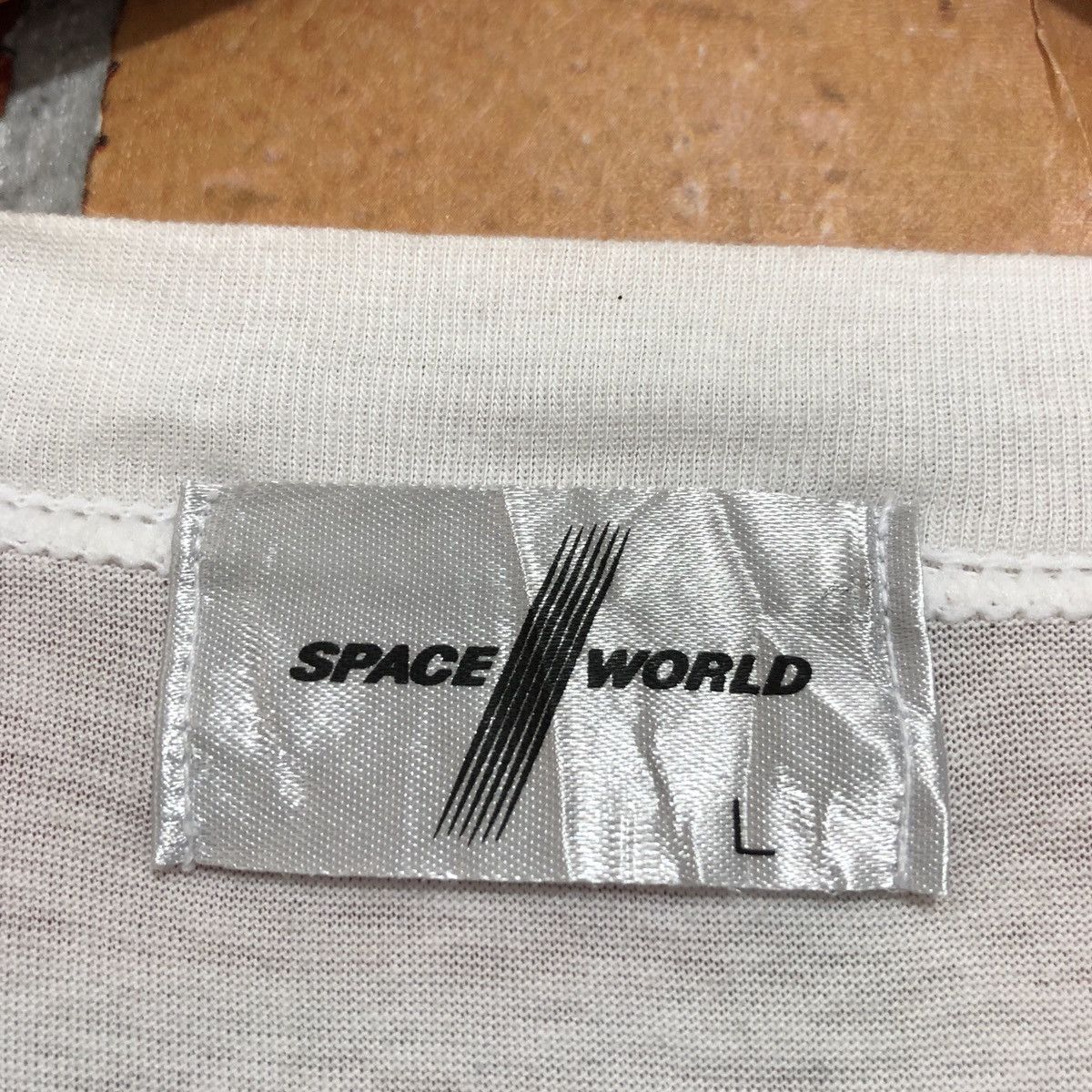 Vintage Vintage Susumu Matsushita Lucky Rabbit Space World T-Shirt Size US L / EU 52-54 / 3 - 3 Thumbnail