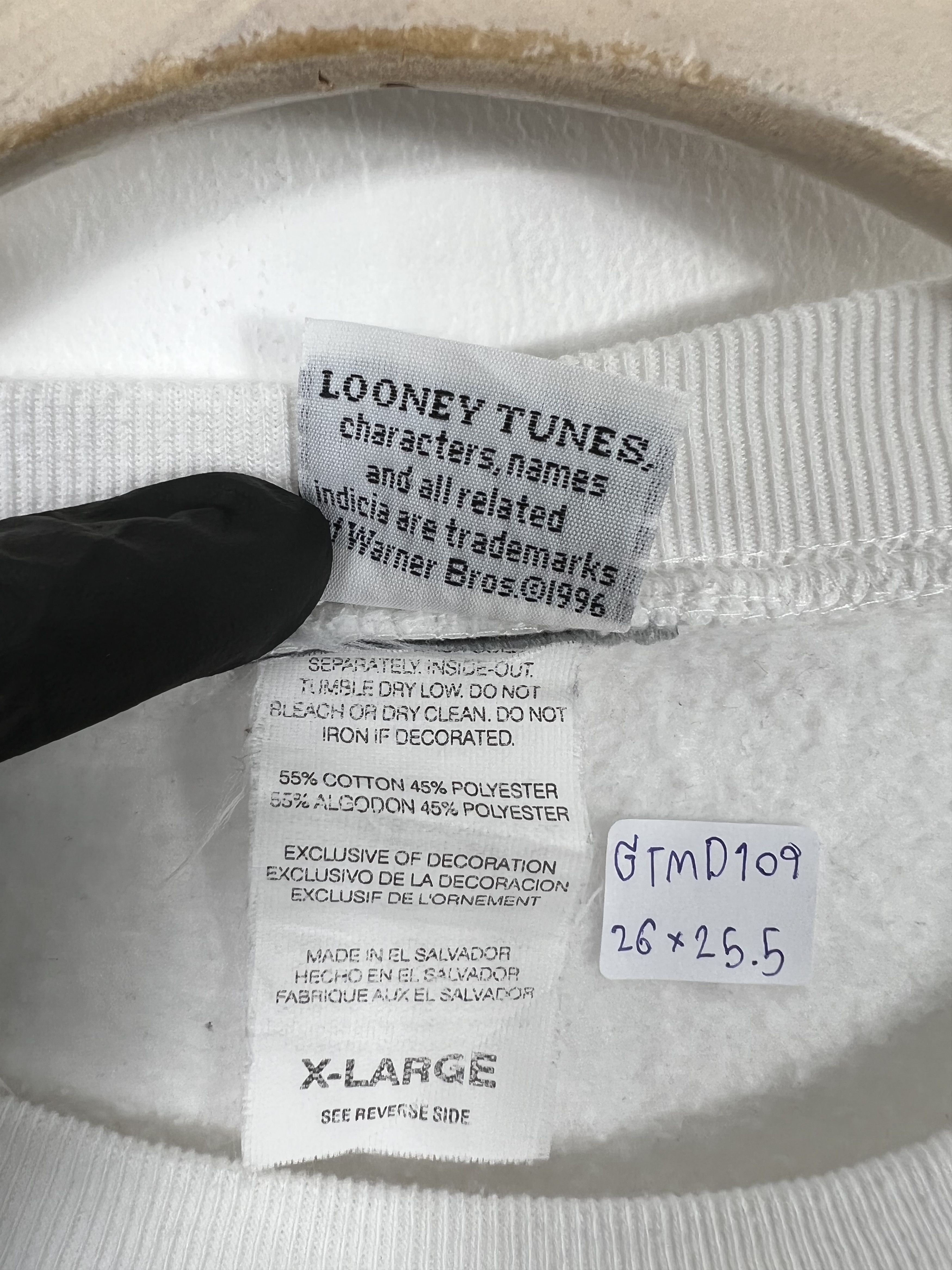 Vintage Vintage 90s Looney Tunes Warner Bros Sweatshirt (XL) GTMD109 Size US XL / EU 56 / 4 - 4 Thumbnail