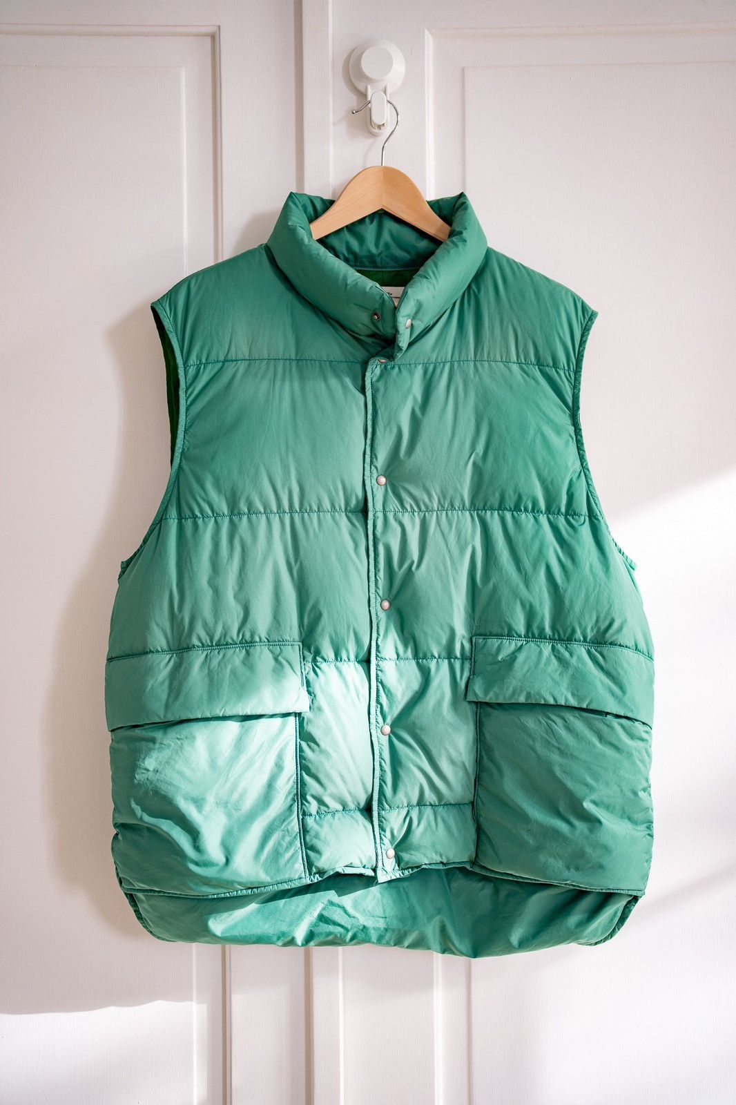 ジャケット・アウター VISVIM WALKER DOWN VEST 22AW GREEN SIZE2 VISVIM WALKER DOWN VEST 22AW GREEN SIZE2