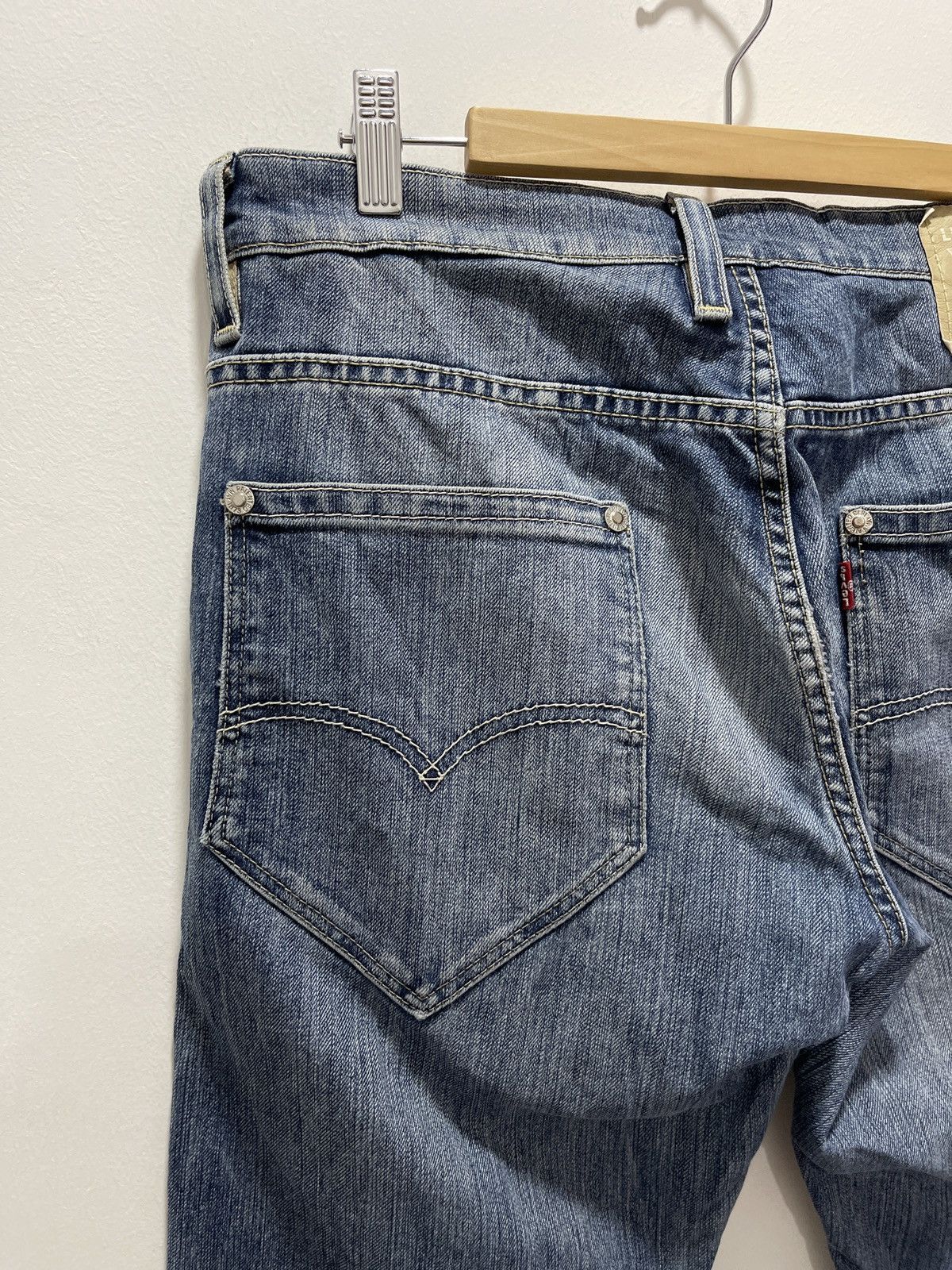 Levi's VINTAGE LEVIS’S 513 NON SELVEDGE DISTRESSED DENIM Size US 32 / EU 48 - 3 Thumbnail