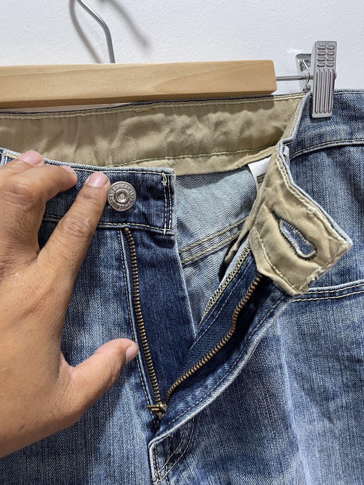 Levi's VINTAGE LEVIS’S 513 NON SELVEDGE DISTRESSED DENIM Size US 32 / EU 48 - 13 Thumbnail