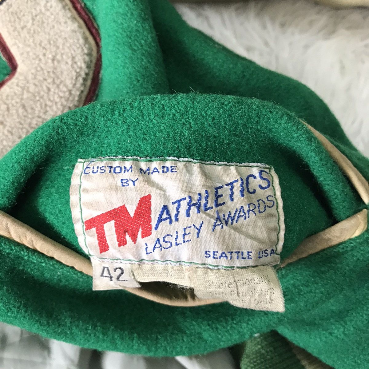 Vintage 💥Vtg Varsity Custom Made by TM Athletics Lasley Awards Size US M / EU 48-50 / 2 - 25 Thumbnail