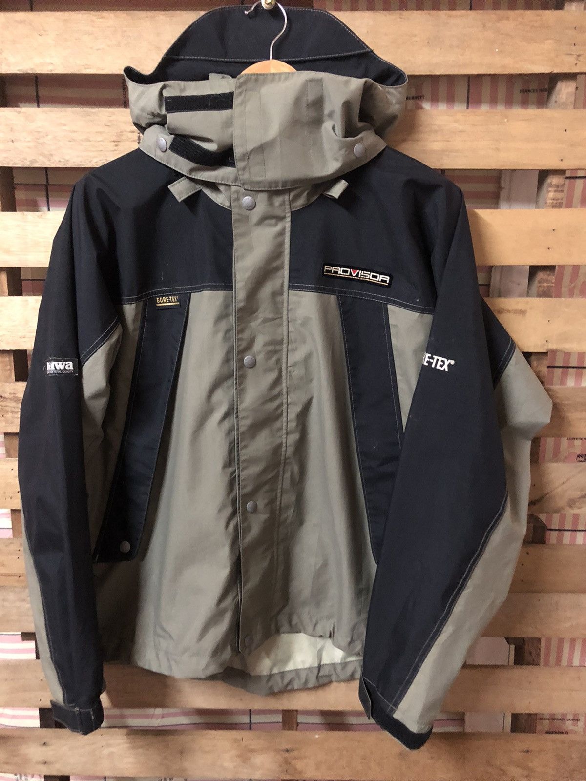 Daiwa provisor special japan goretex fishing jacket ( LL - XL )