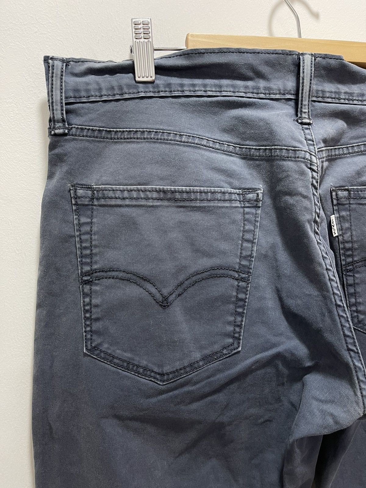 SUN FADED LEVIS 511 WHITE TAB DISTRESSED 34x32