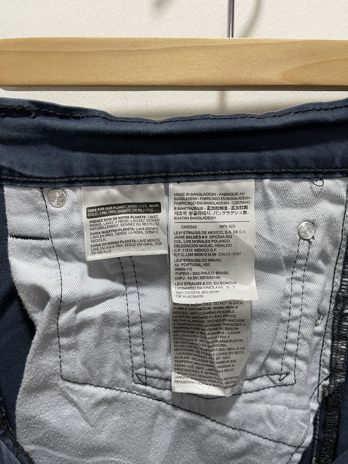 SUN FADED LEVIS 511 WHITE TAB DISTRESSED 34x32