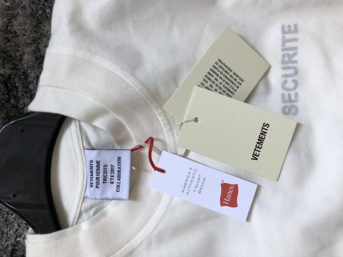 X Hanes Oversized Double Tee by Vetements - La Garçonne