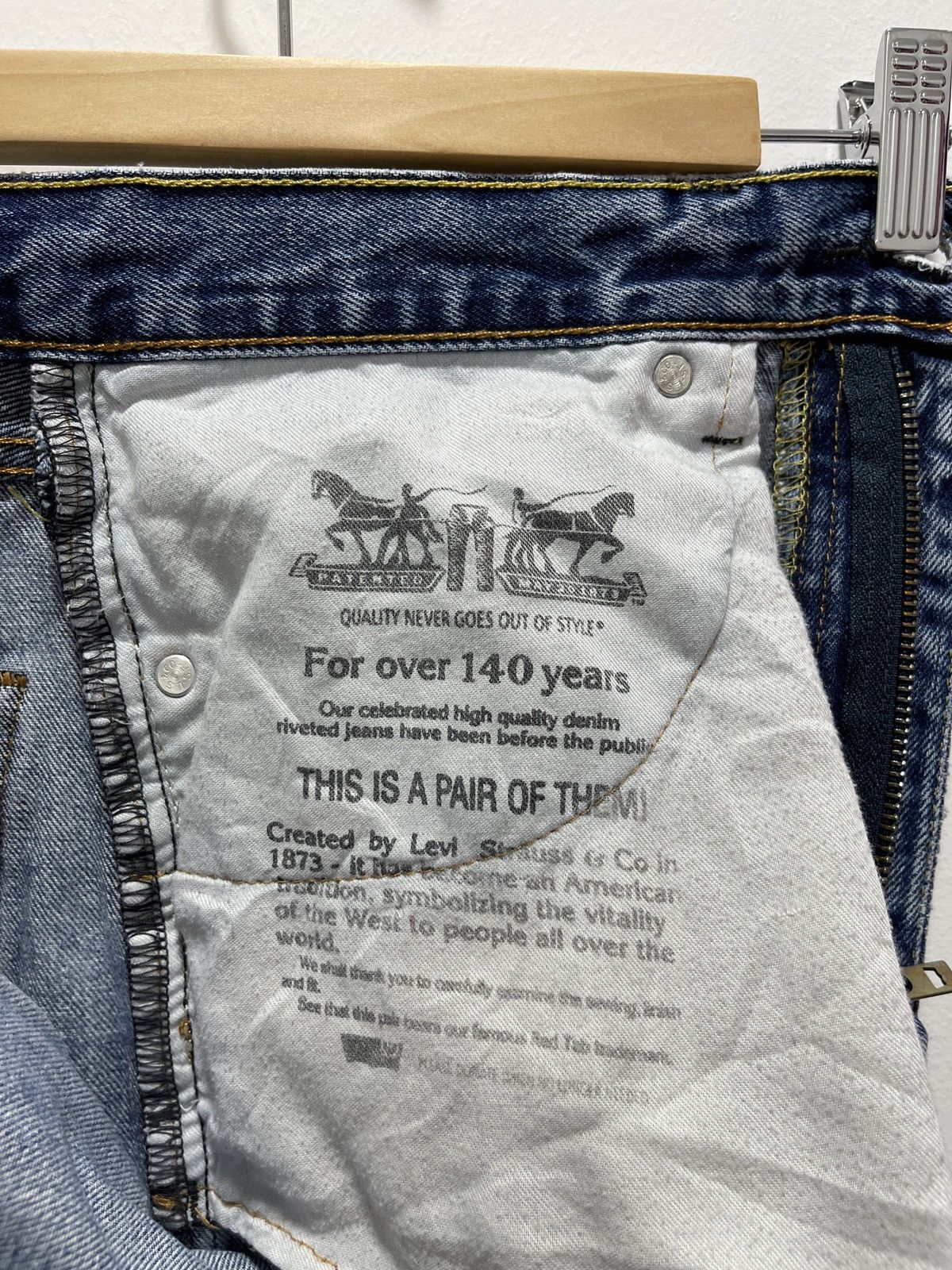 Levi's LEVIS 505 NON SELVEDGE DISTRESSED DENIM JEANS 33x32 Size US 33 - 13 Thumbnail