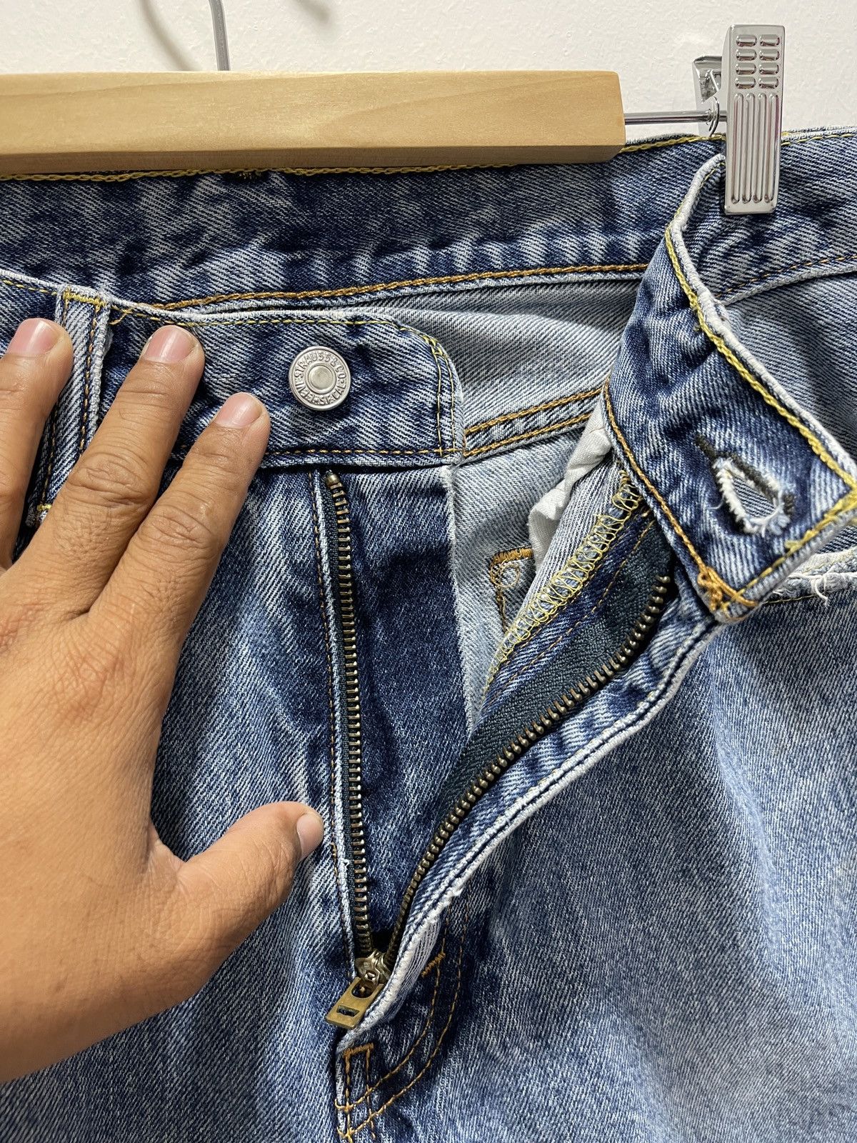 Levi's LEVIS 505 NON SELVEDGE DISTRESSED DENIM JEANS 33x32 Size US 33 - 11 Thumbnail
