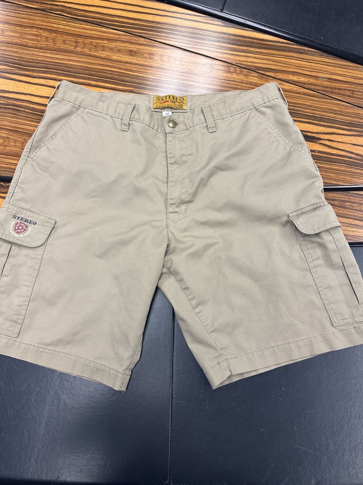 Vintage 90’s Stereo Skateboarding cargo shorts
