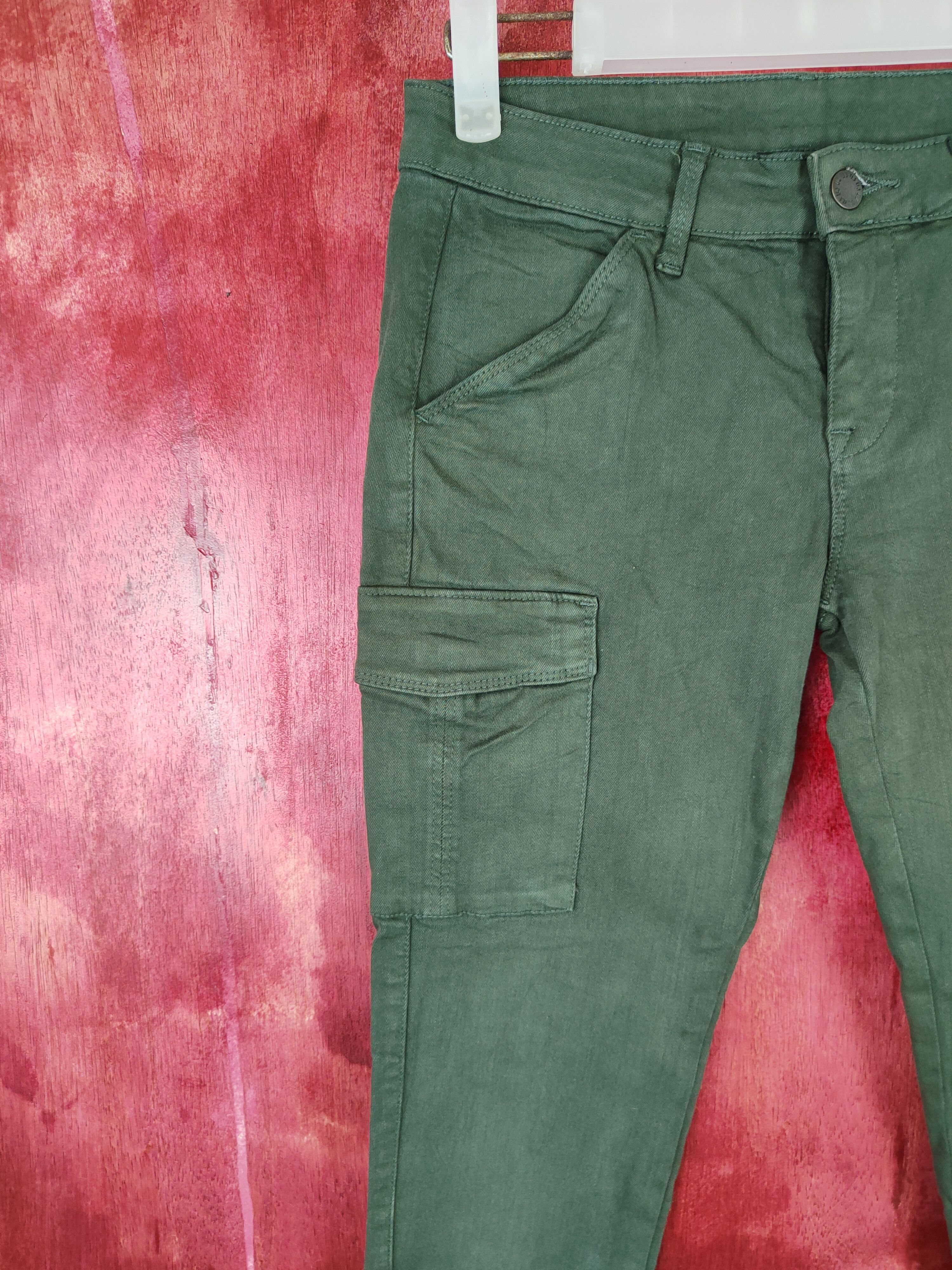 Japanese Brand Uniqlo skinny Multi Pocket Tactical Cargo Pants #S462 Size 26" / US 2 / IT 38 - 3 Thumbnail