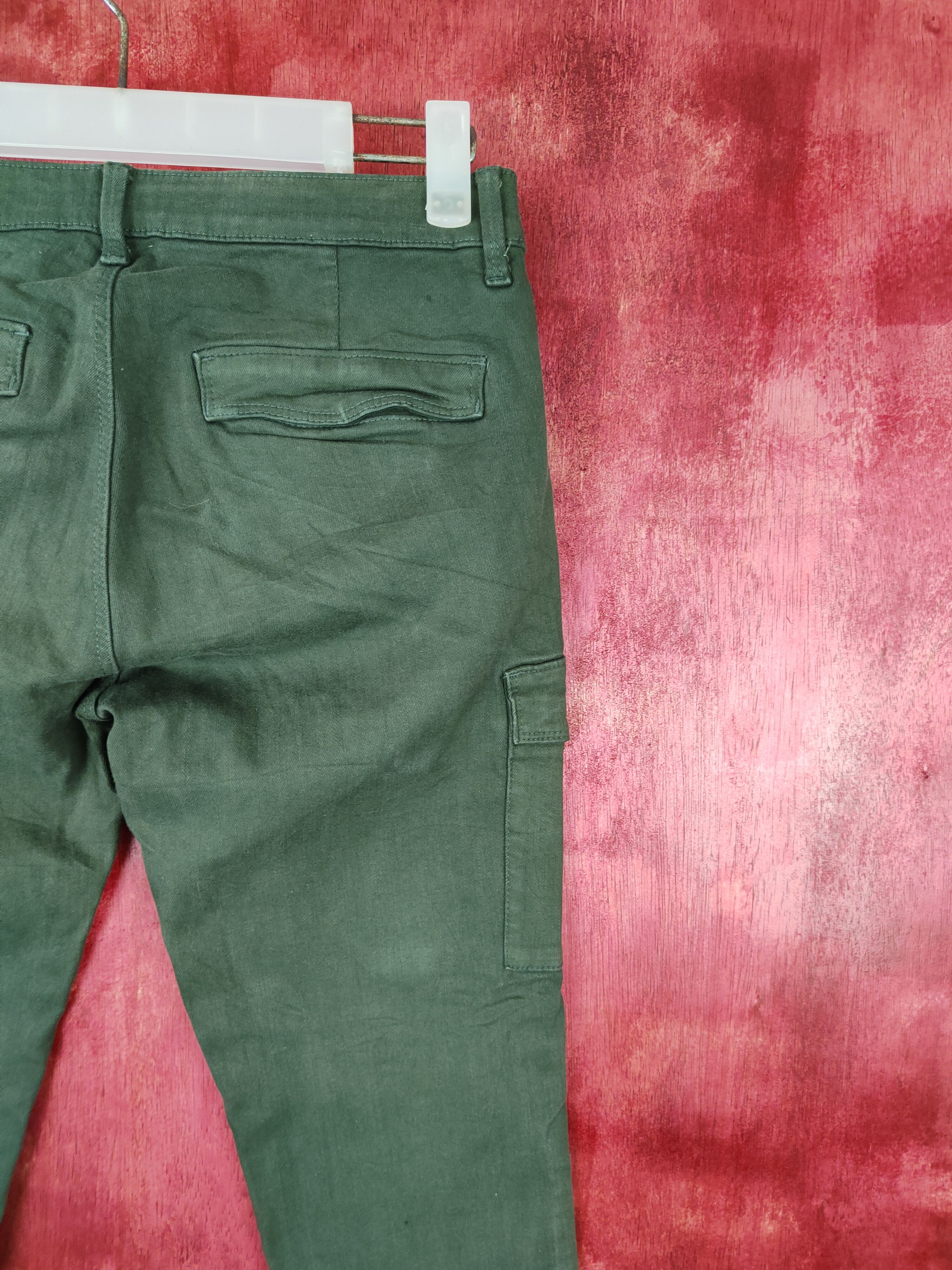 Japanese Brand Uniqlo skinny Multi Pocket Tactical Cargo Pants #S462 Size 26" / US 2 / IT 38 - 10 Thumbnail
