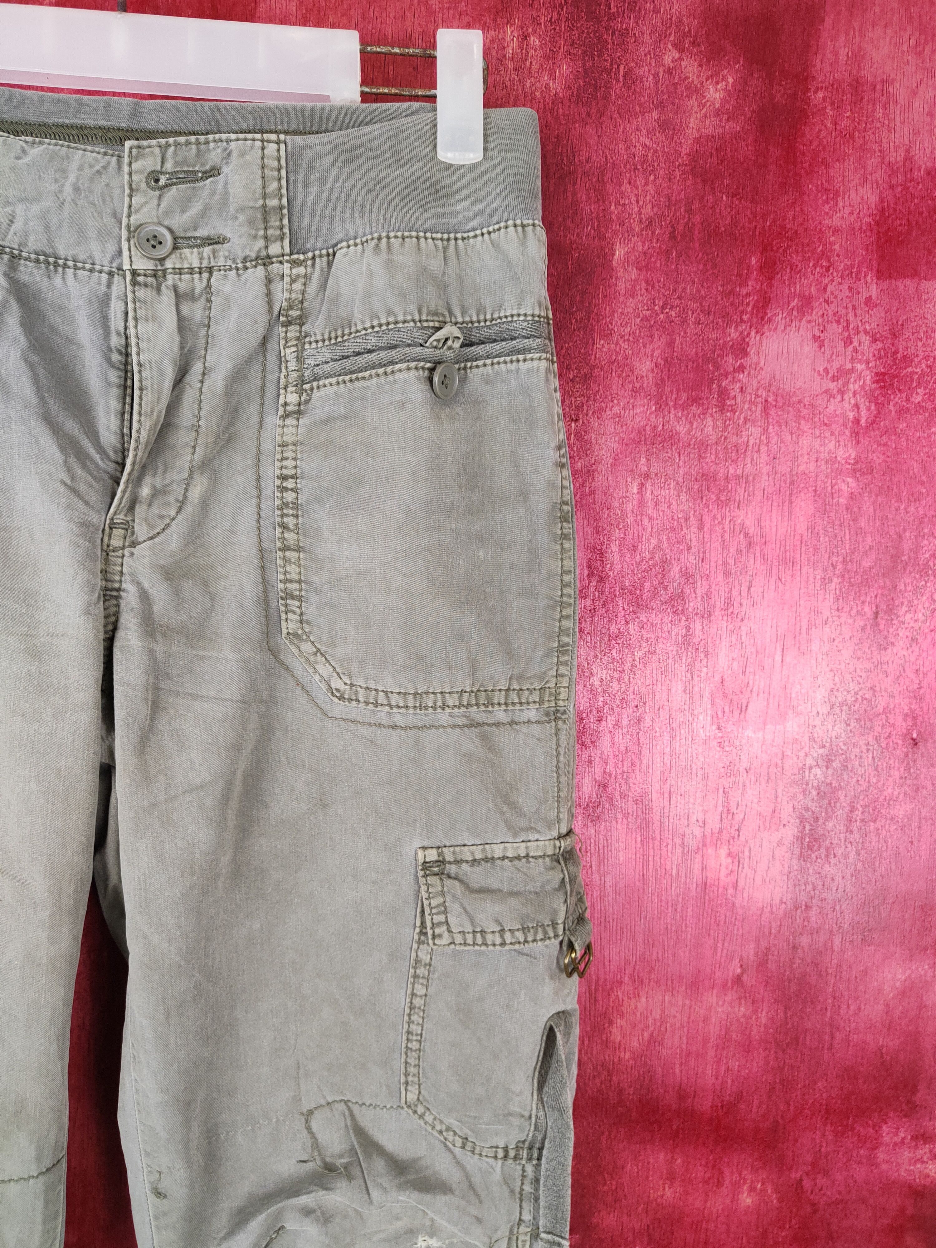 Japanese Brand × Uniqlo Uniqlo Army Green Multi Pocket Tactical Cargo Pants #S460 Size 26" / US 2 / IT 38 - 8 Thumbnail