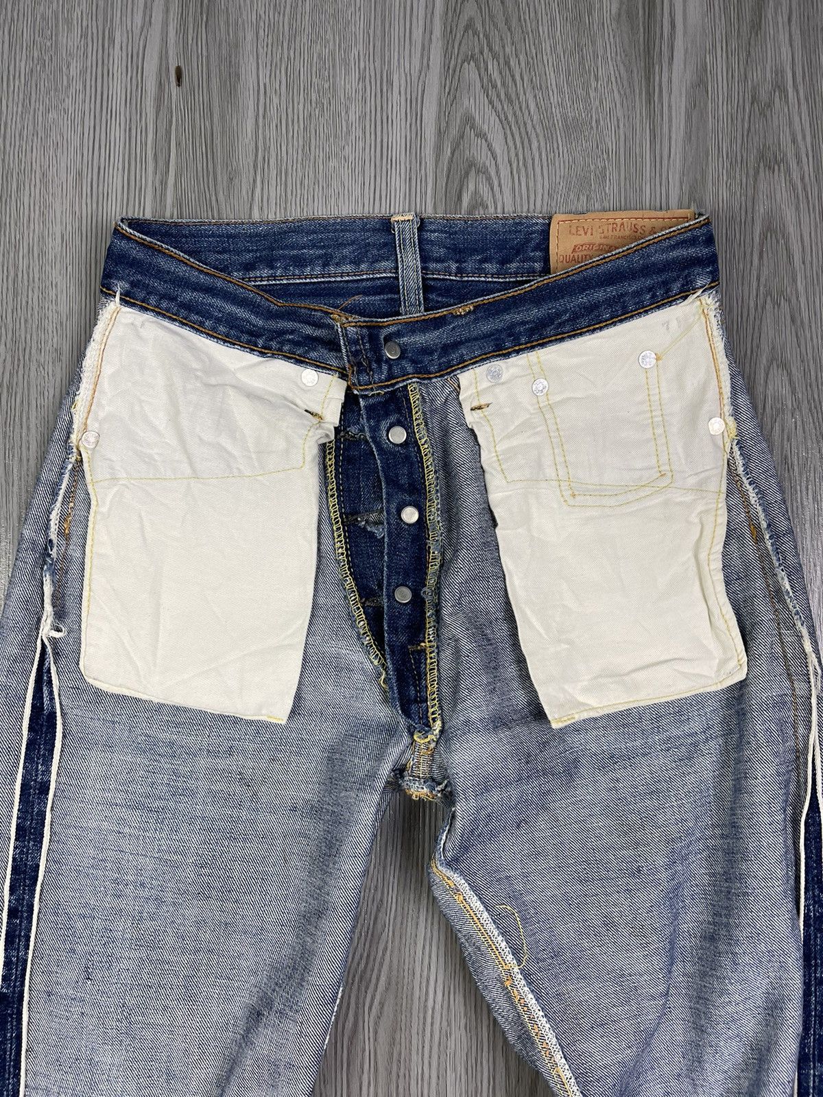 Levi's Incredible Color & Patina Levi’s 501 BIG E from 60s Size US 28 / EU 44 - 21 Thumbnail