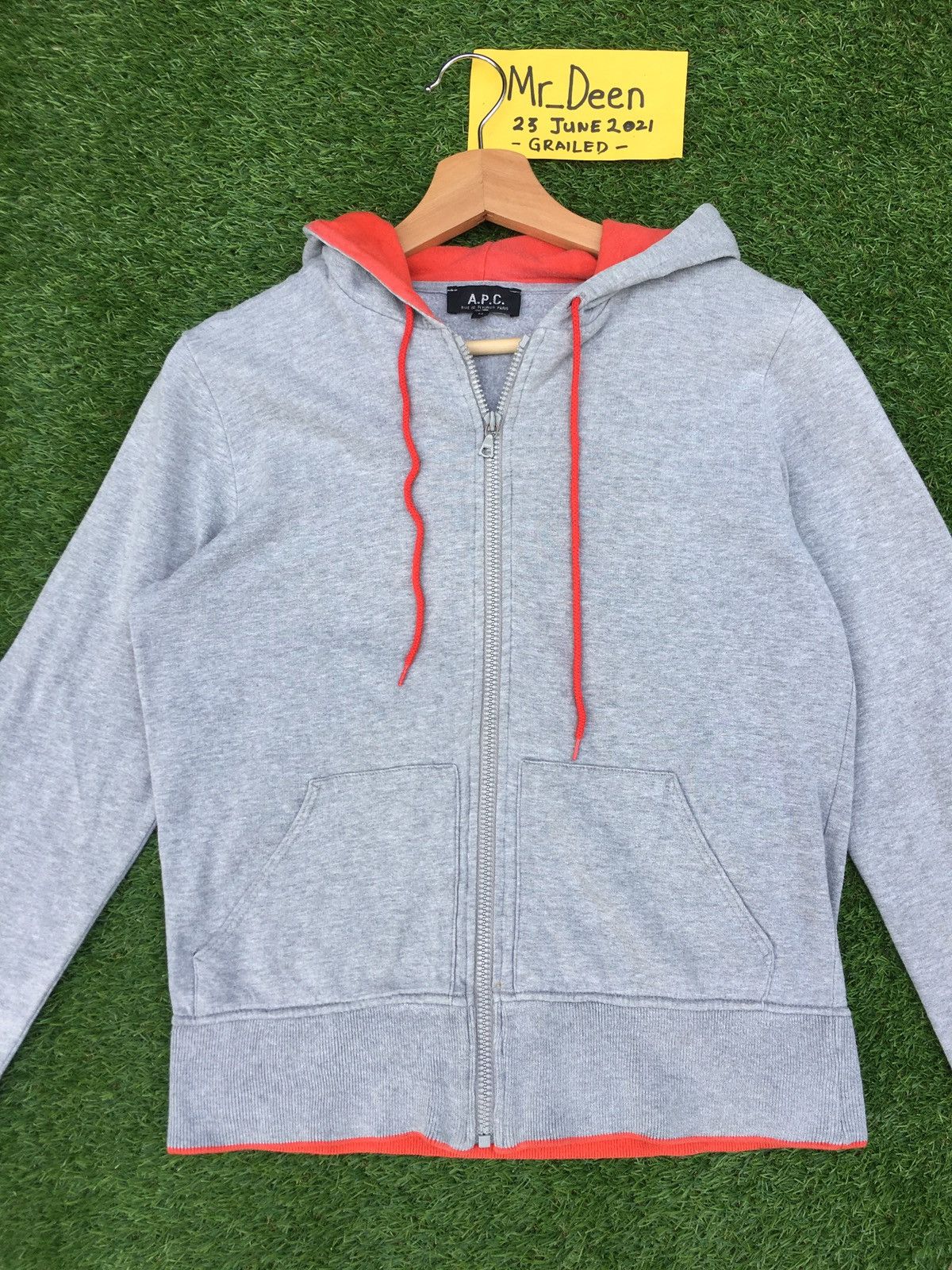 A.P.C. Vintage A.P.C Grey Hoodie Sweater Size US S / EU 44-46 / 1 - 3 Thumbnail