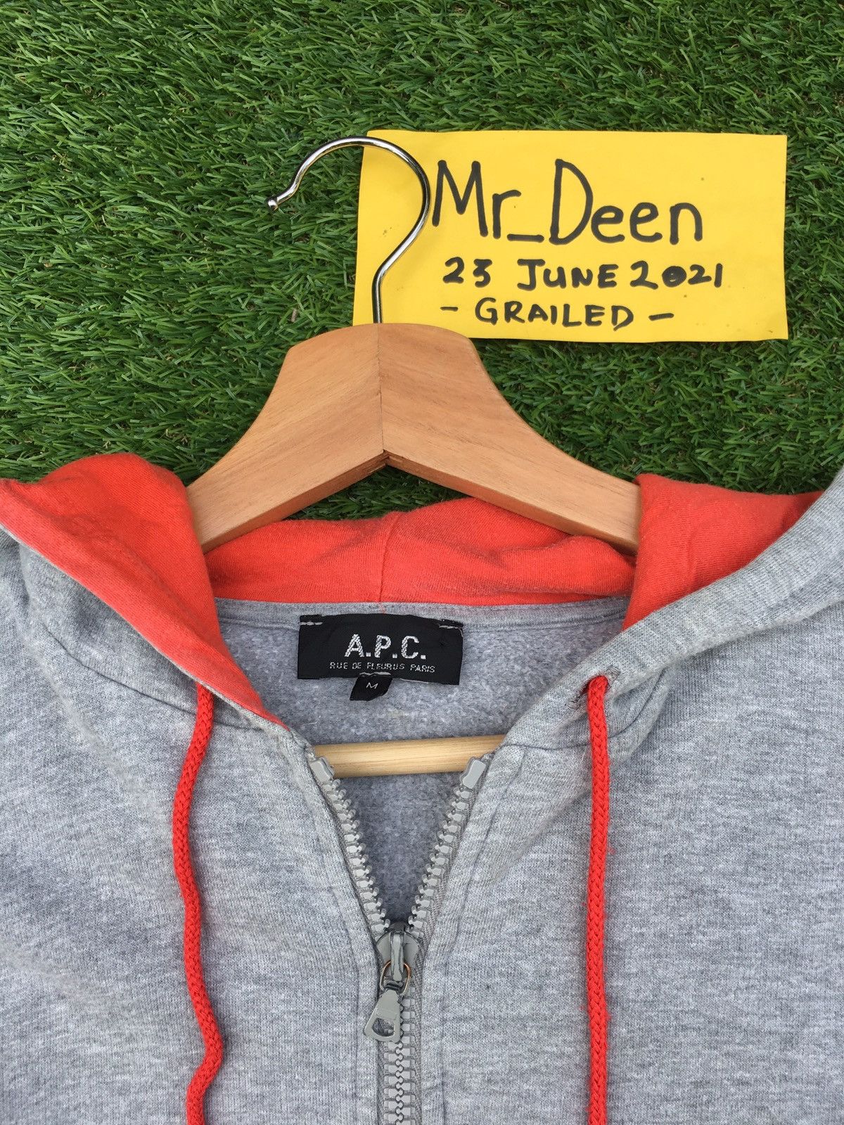 A.P.C. Vintage A.P.C Grey Hoodie Sweater Size US S / EU 44-46 / 1 - 7 Thumbnail