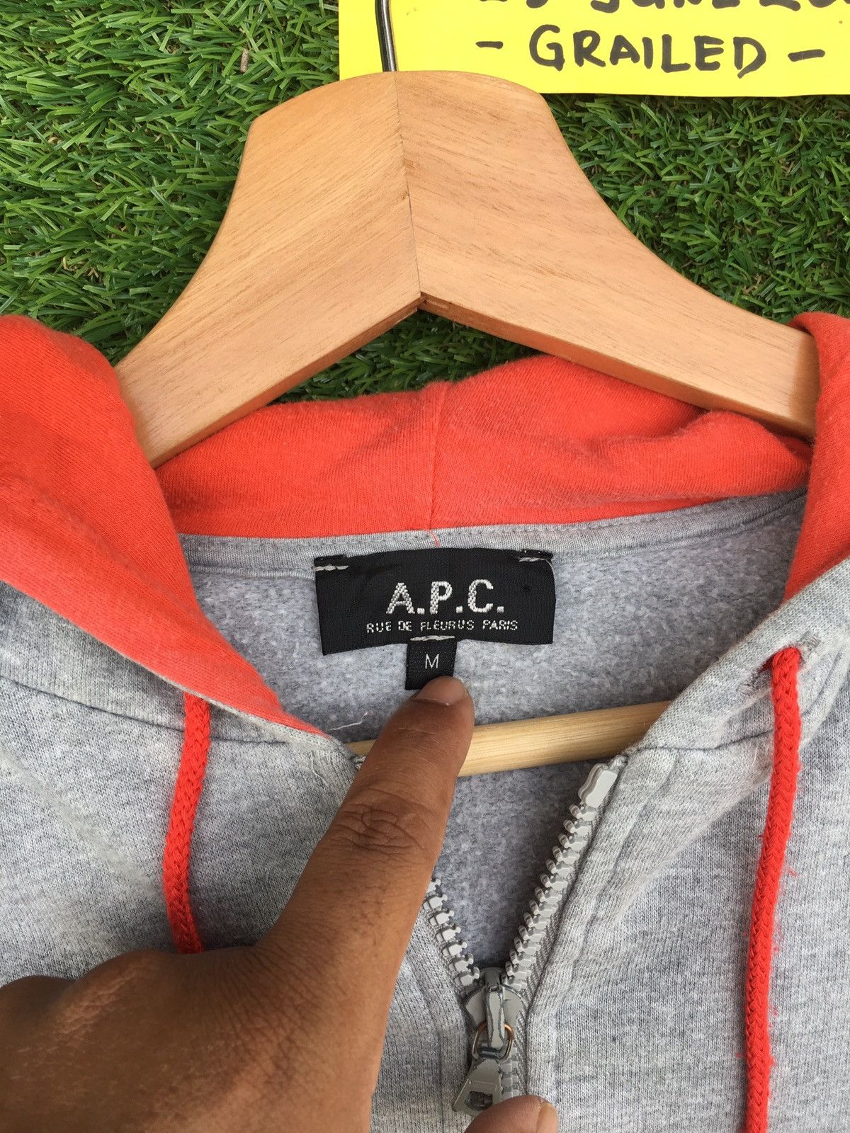 A.P.C. Vintage A.P.C Grey Hoodie Sweater Size US S / EU 44-46 / 1 - 8 Thumbnail