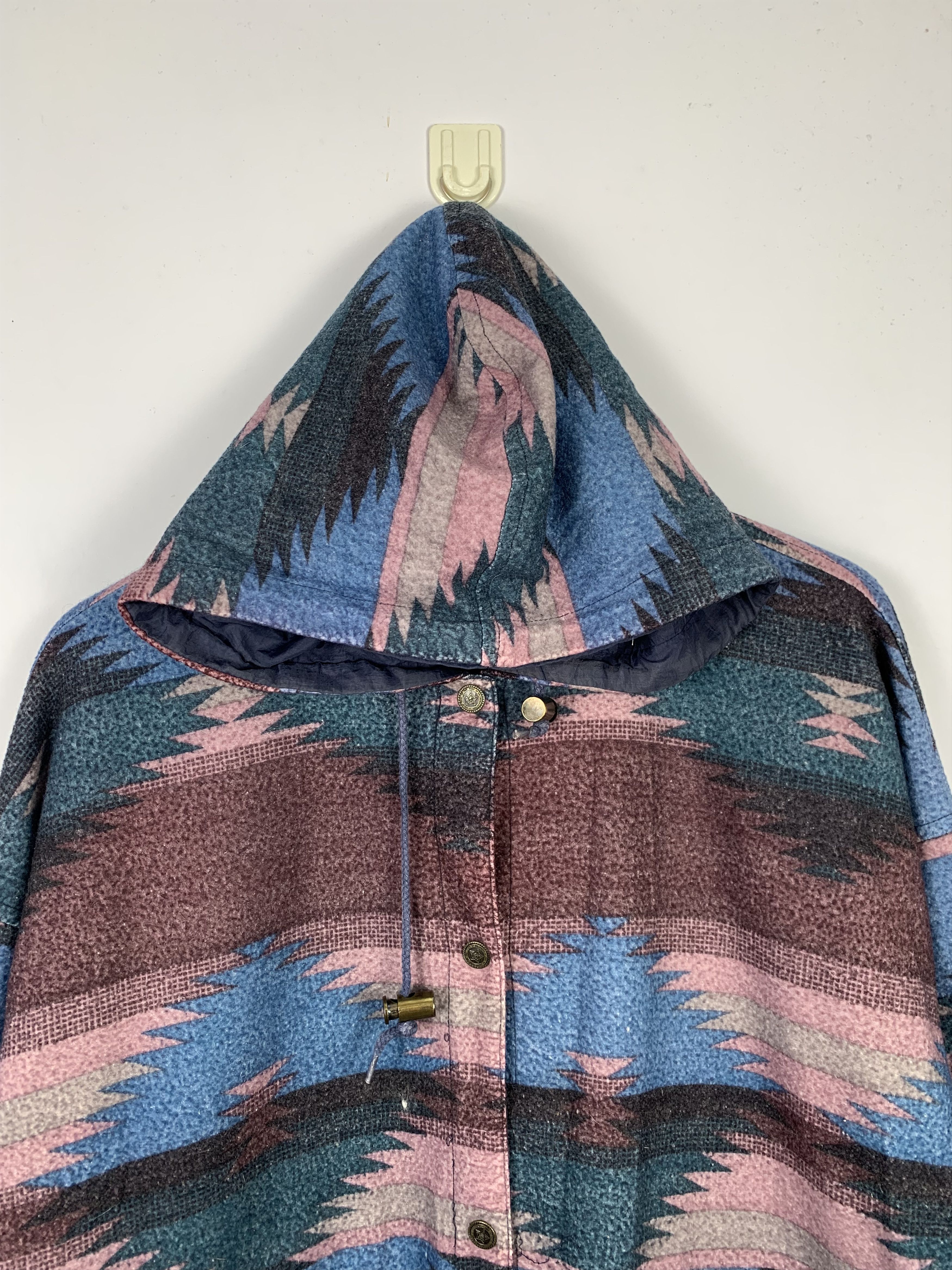 Japanese Brand × Vintage Vintage Japanese Brand Navajo Native Hoodie Jacket Size US L / EU 52-54 / 3 - 4 Thumbnail
