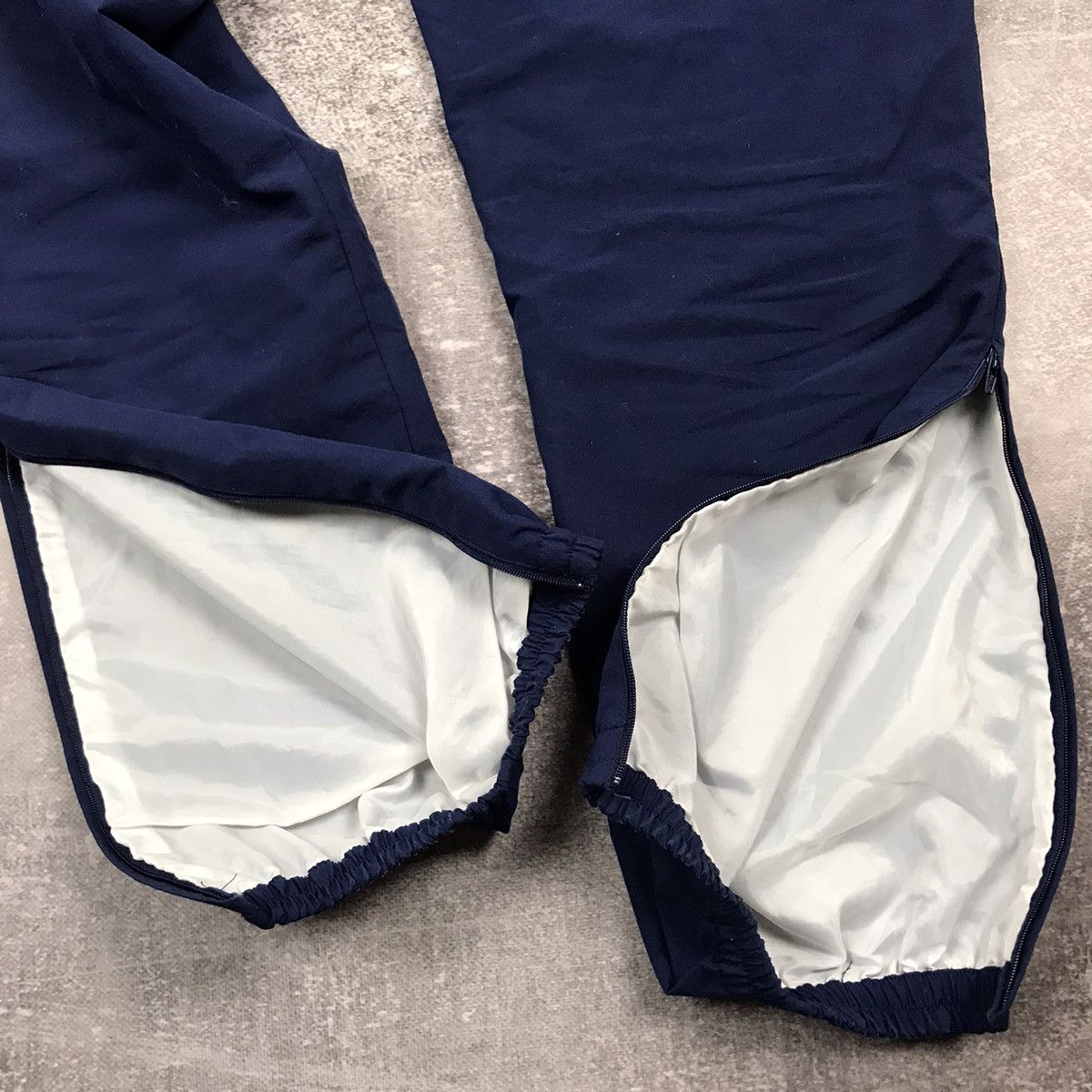 Adidas Vintage 90’s Adidas Sport Joggers Size US 30 / EU 46 - 8 Thumbnail