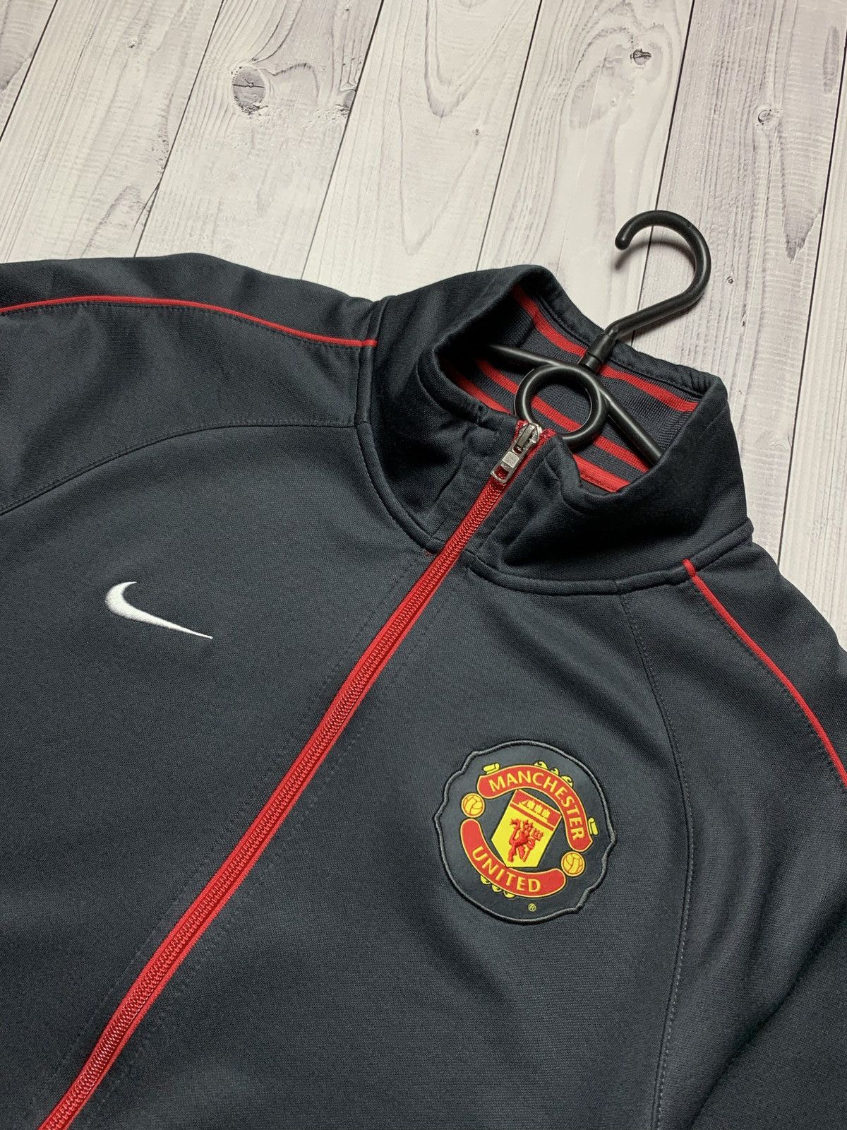 Vintage Vintage Nike track jacket Manchester United size m Size US M / EU 48-50 / 2 - 3 Thumbnail