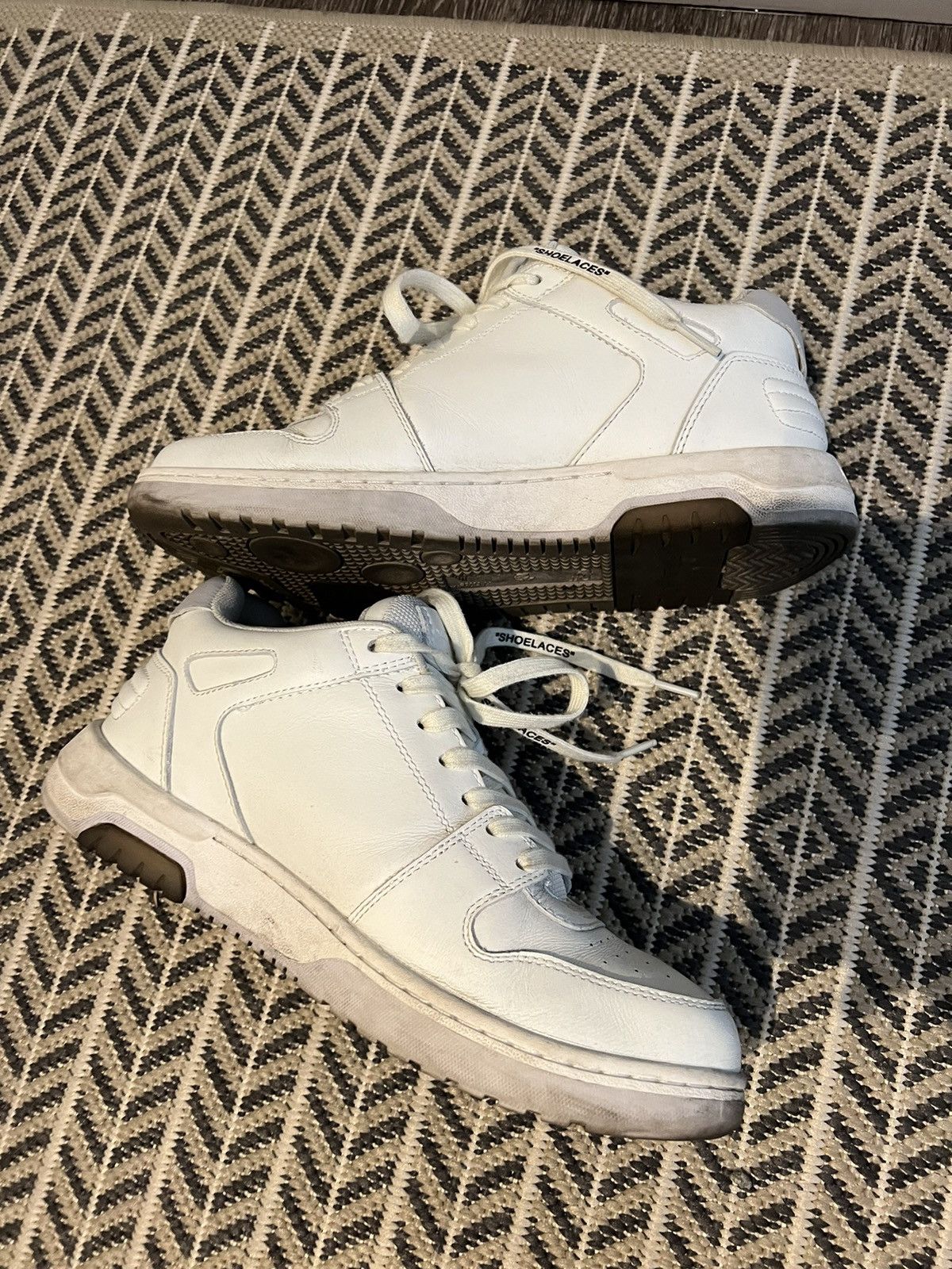 Off-White OFFWHITE OUT OF OFFICE Size US 8 / EU 41 - 6 Thumbnail