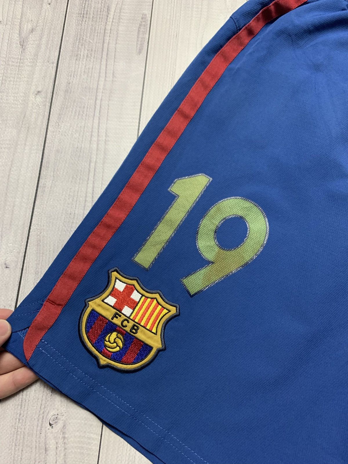 Nike × Vintage Vintage Nike soccer shorts Barcelona Messi 19 size S Size US 30 / EU 46 - 2 Thumbnail