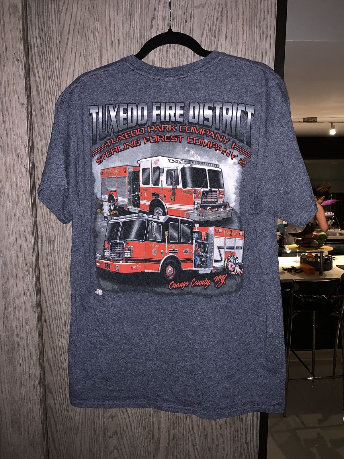Vintage Vintage Orange County NY firefighter tshirt Size US L / EU 52-54 / 3 - 1 Thumbnail