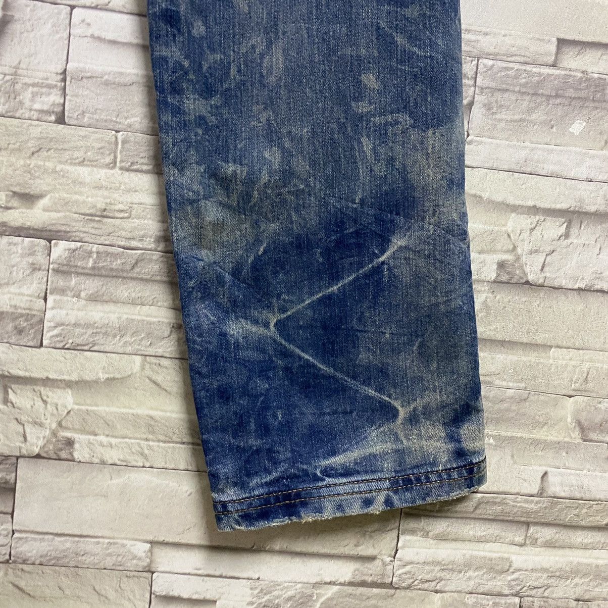 Vintage Japanese UNLIMITED00 Denim Bleach Loose Jeans Size US 29 - 17 Thumbnail