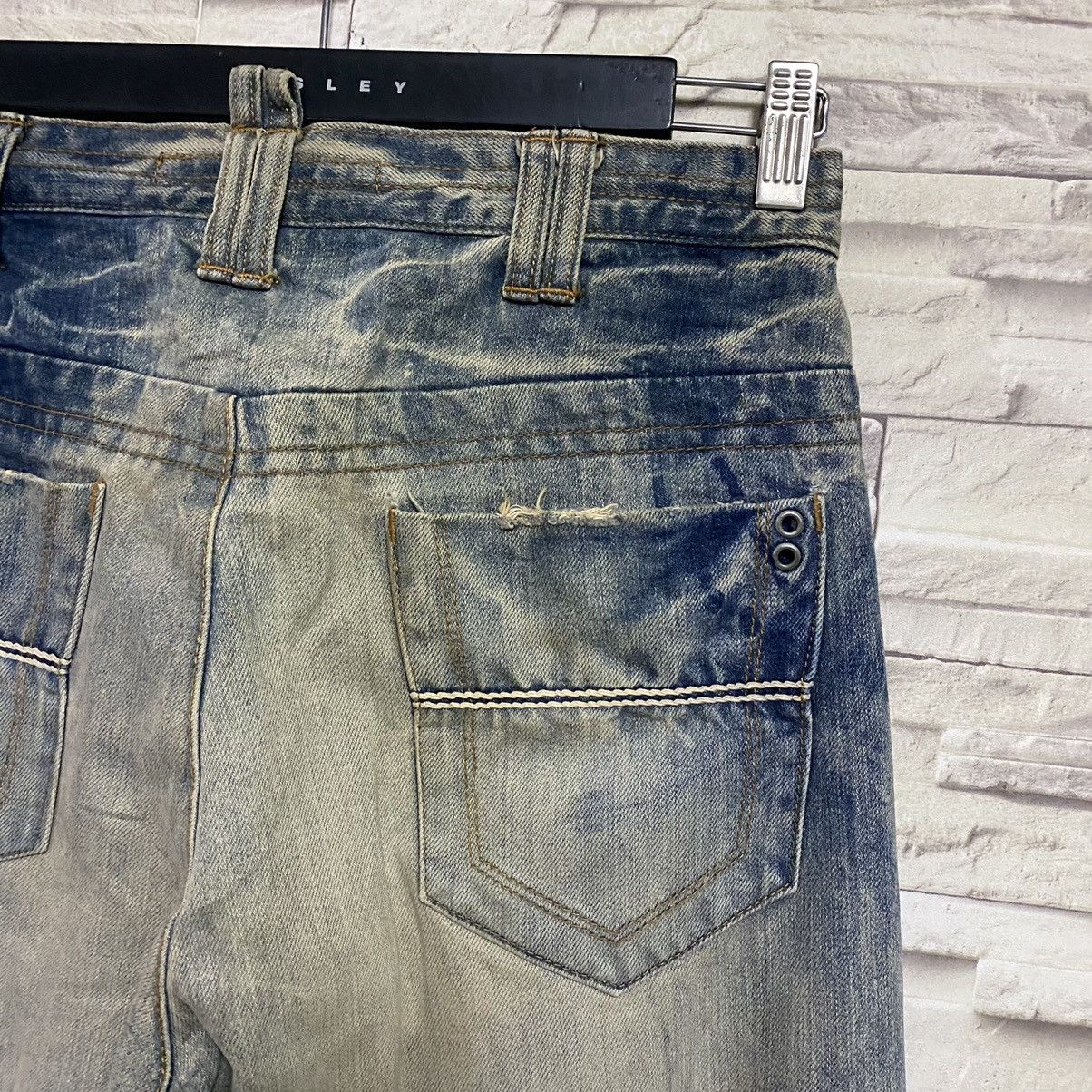 Vintage Japanese UNLIMITED00 Denim Bleach Loose Jeans Size US 29 - 25 Thumbnail