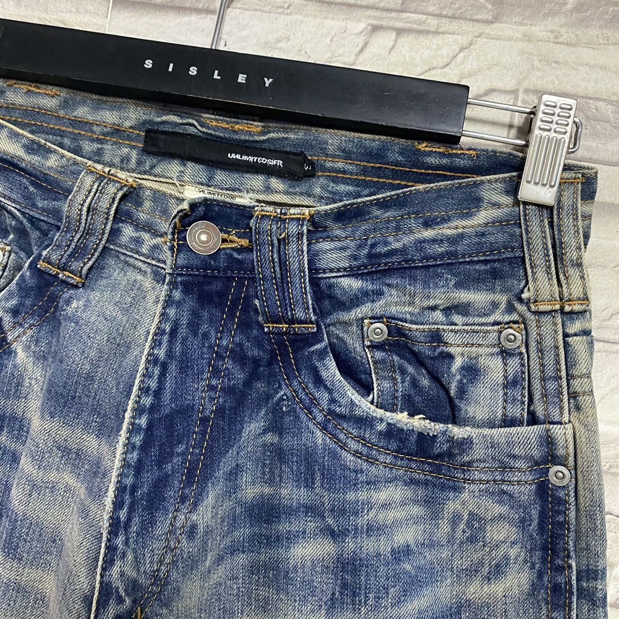 Vintage Japanese UNLIMITED00 Denim Bleach Loose Jeans Size US 29 - 11 Thumbnail