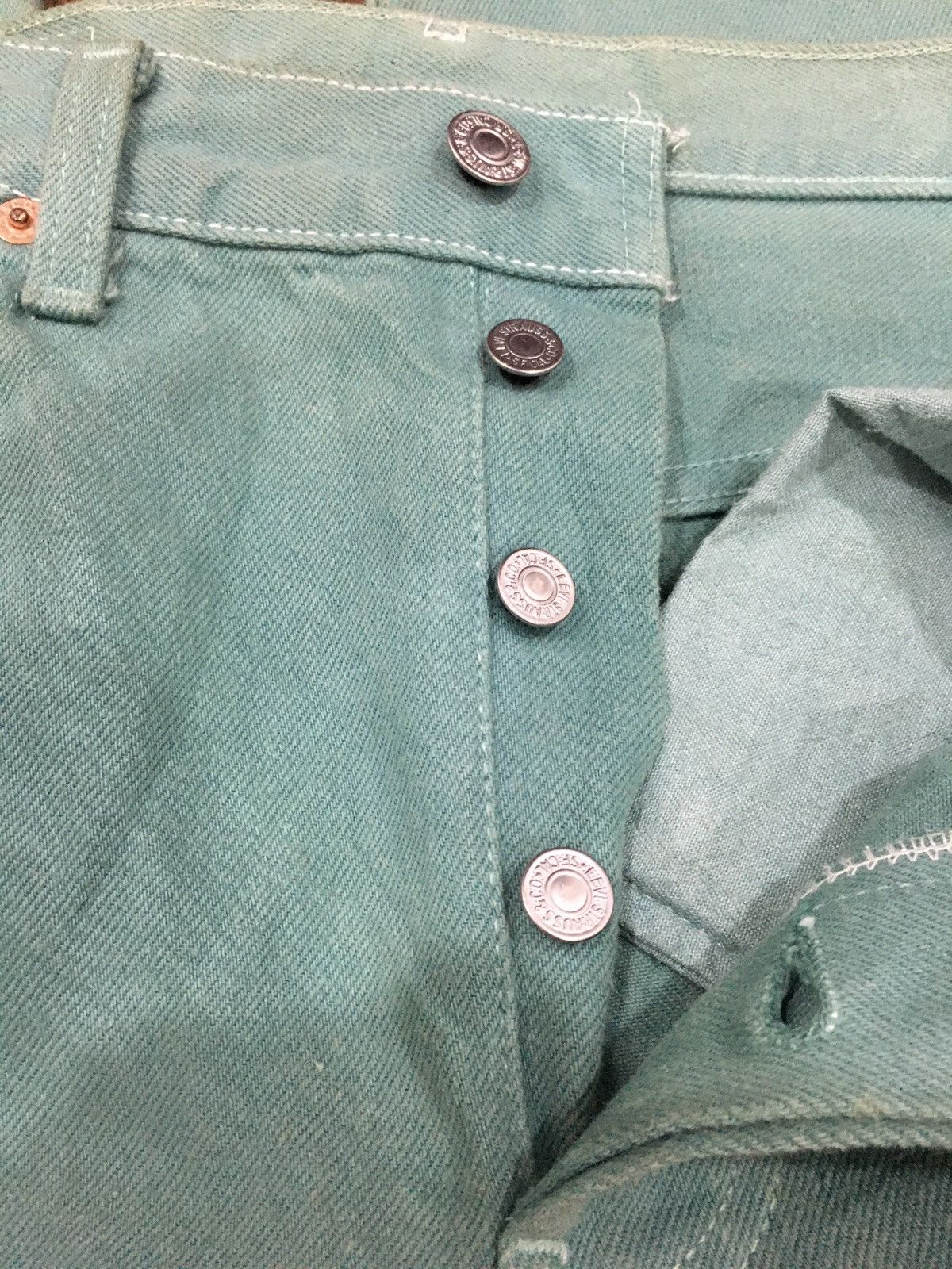 Levi's THRASHED COLOUR VTG LEVI’S 501xx Size US 28 / EU 44 - 13 Thumbnail