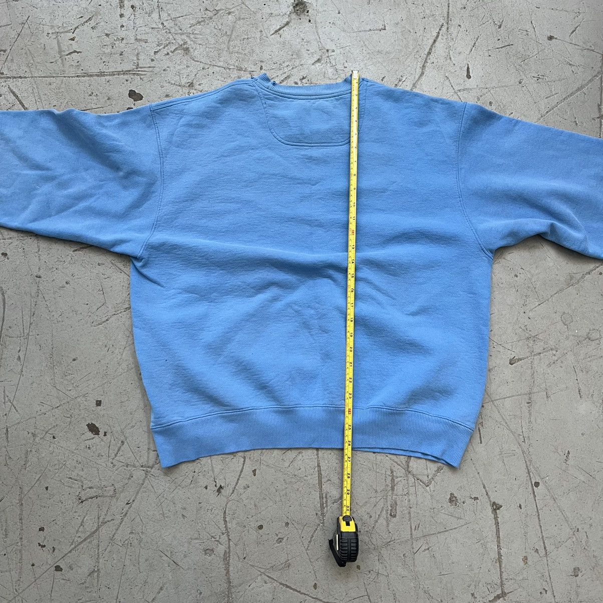 Champion Vintage Champion Distressed Baby Blue Sweatshirt Sz Large Size US L / EU 52-54 / 3 - 5 Thumbnail