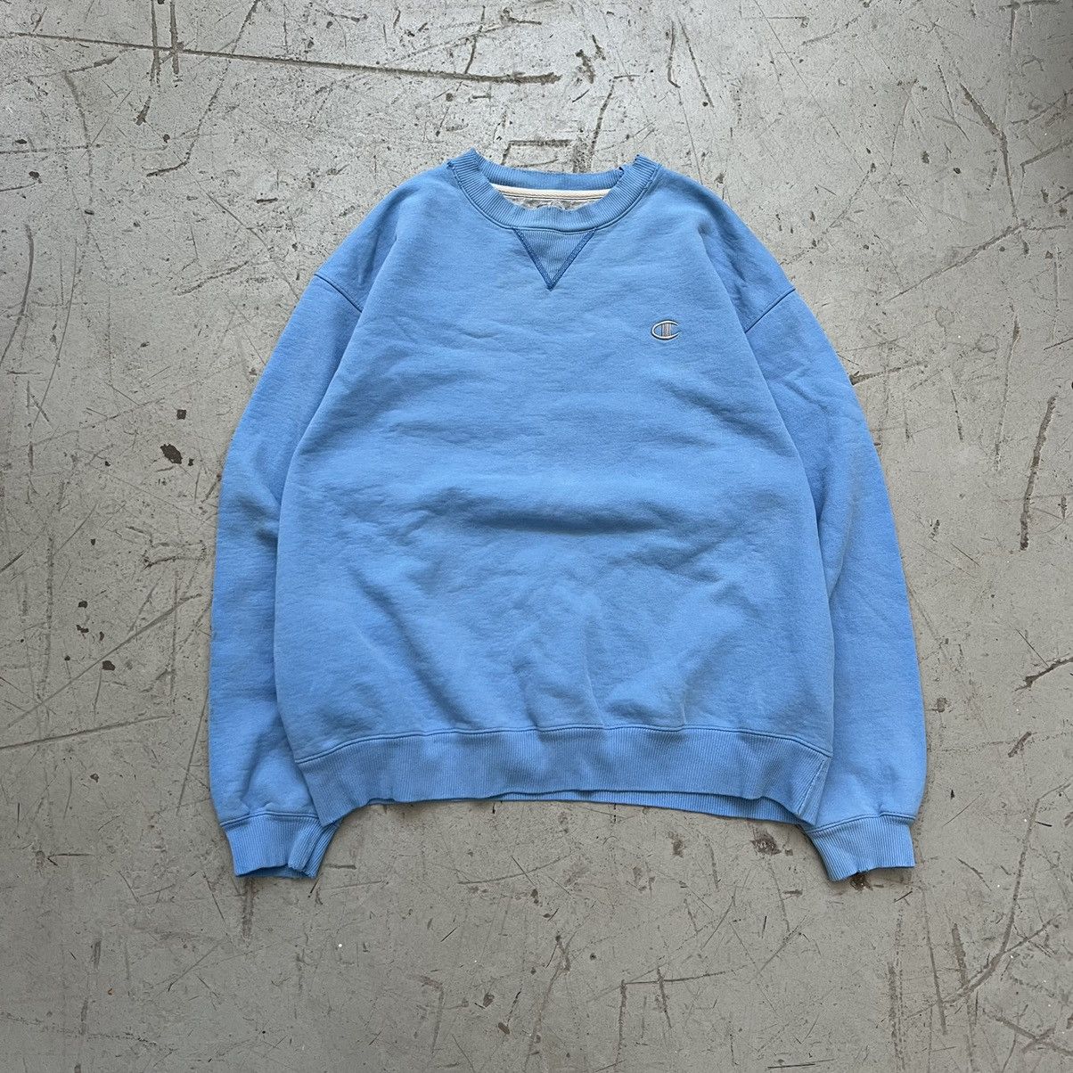 Champion Vintage Champion Distressed Baby Blue Sweatshirt Sz Large Size US L / EU 52-54 / 3 - 1 Thumbnail