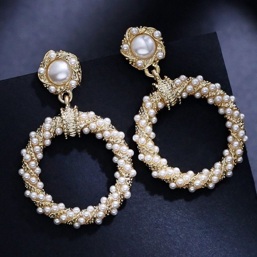 Other Women's Pearl Dangle Drop Gold Hoop Earrings Size ONE SIZE - 1 Thumbnail