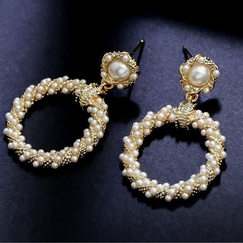 Other Women's Pearl Dangle Drop Gold Hoop Earrings Size ONE SIZE - 2 Thumbnail