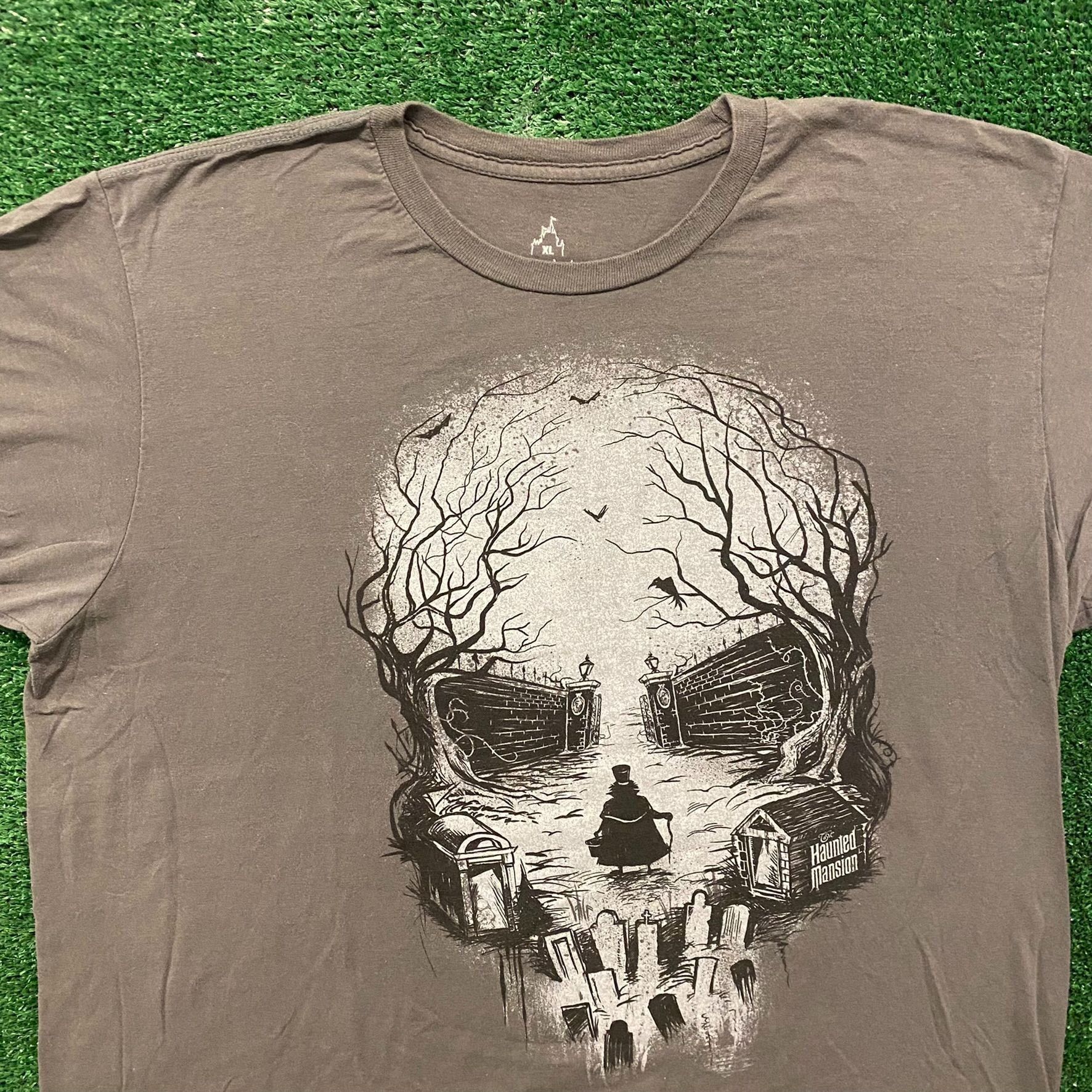 Disney Haunted Mansion Skull Vintage Disney T-Shirt Size US XL / EU 56 / 4 - 2 Thumbnail