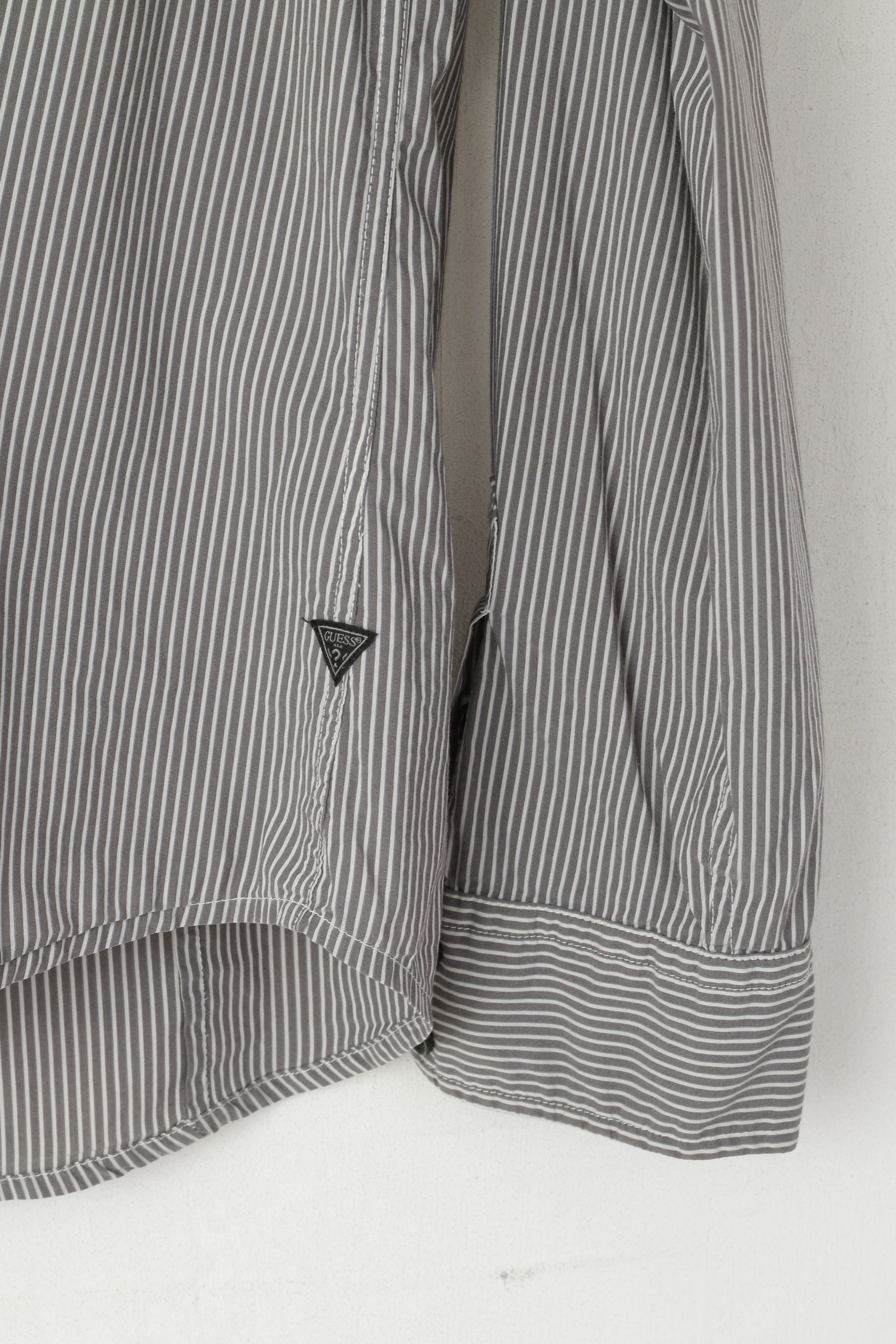 Guess Guess Men M Casual Shirt Gray Striped Cotton Top 1333 Size US M / EU 48-50 / 2 - 3 Thumbnail