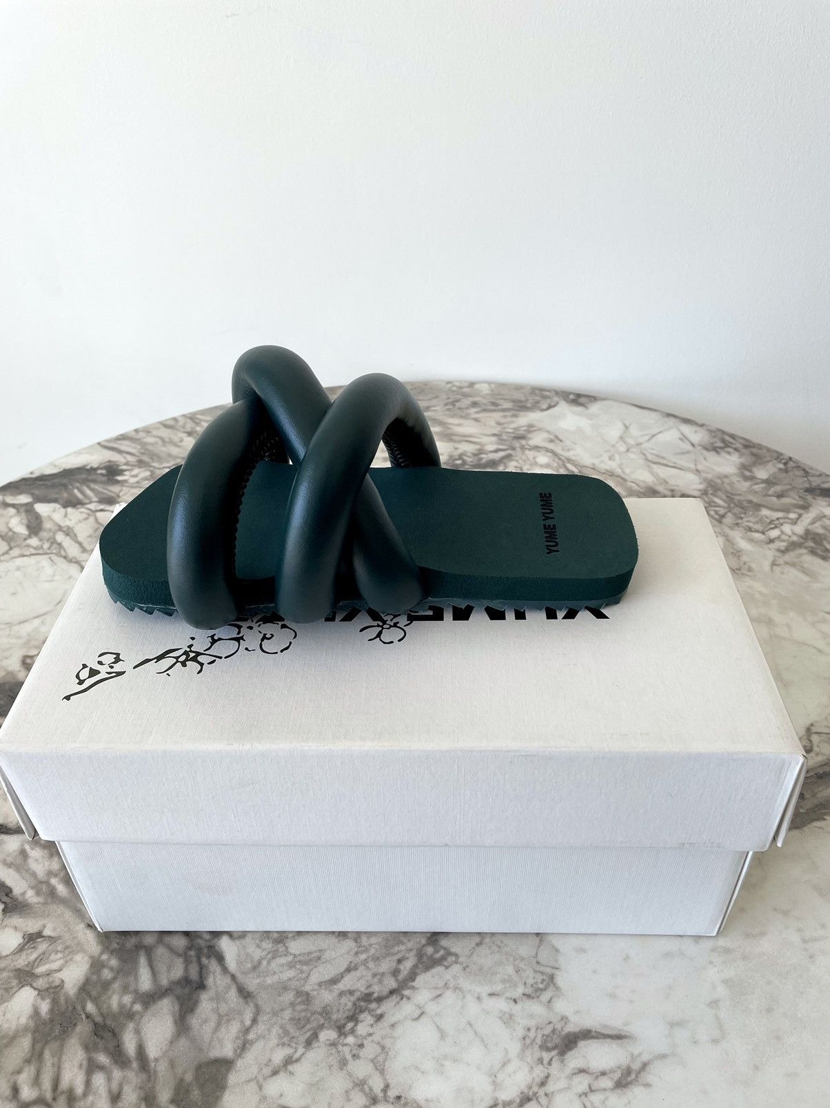 YUME YUME YUME YUME Green crossover-strap sandals Size 37 EU Size US 6.5 / IT 36.5 - 3 Thumbnail