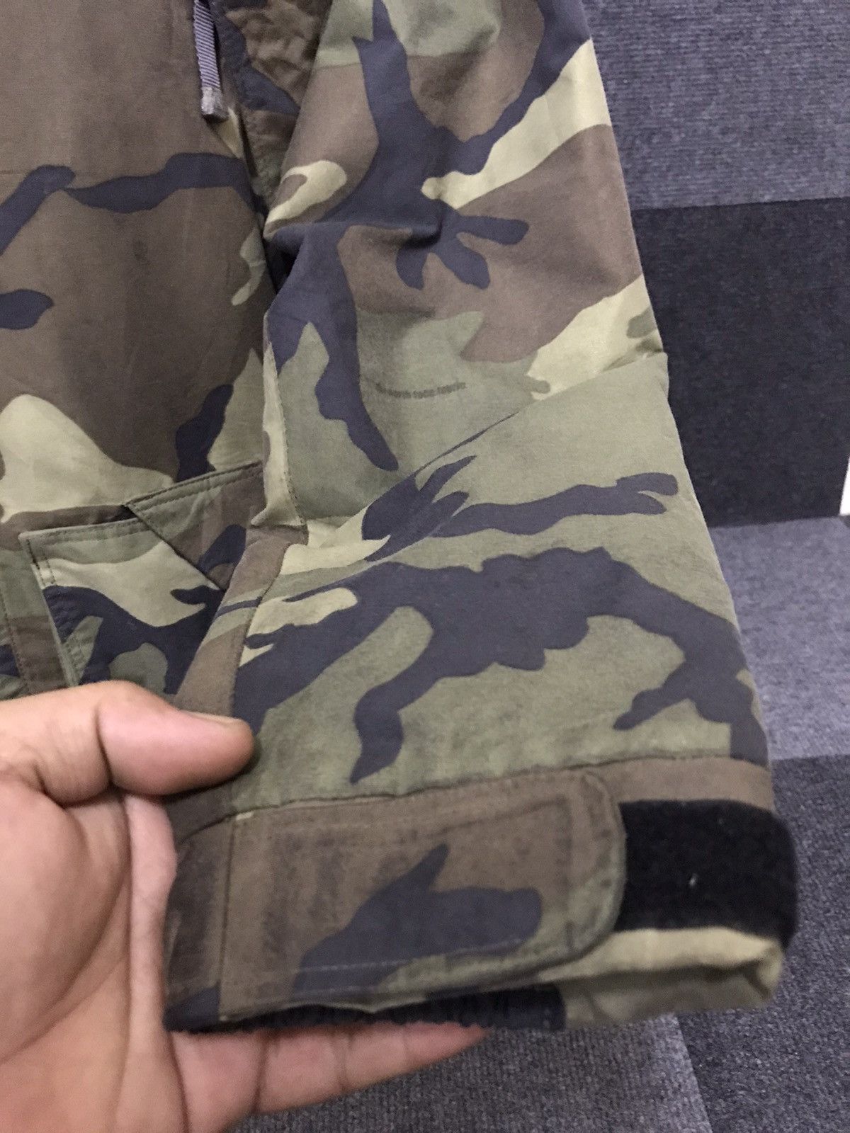 The North Face THE NORTH FACE Camo Multipockets Hiking Jacket Size US M / EU 48-50 / 2 - 7 Thumbnail