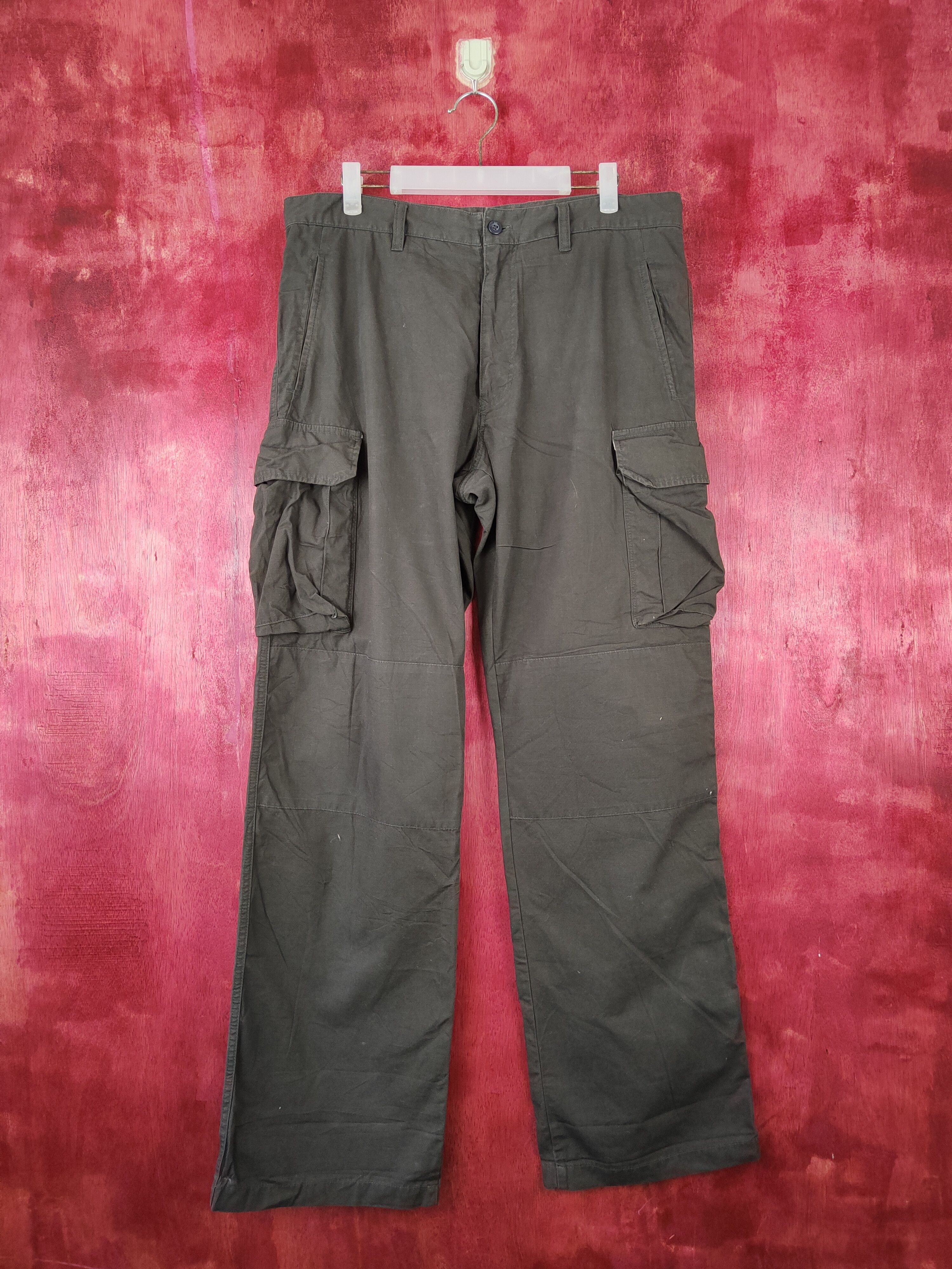 image of Vintage Black Multi Pocket Tactical Cargo Pants S506, Men's (Size 34)