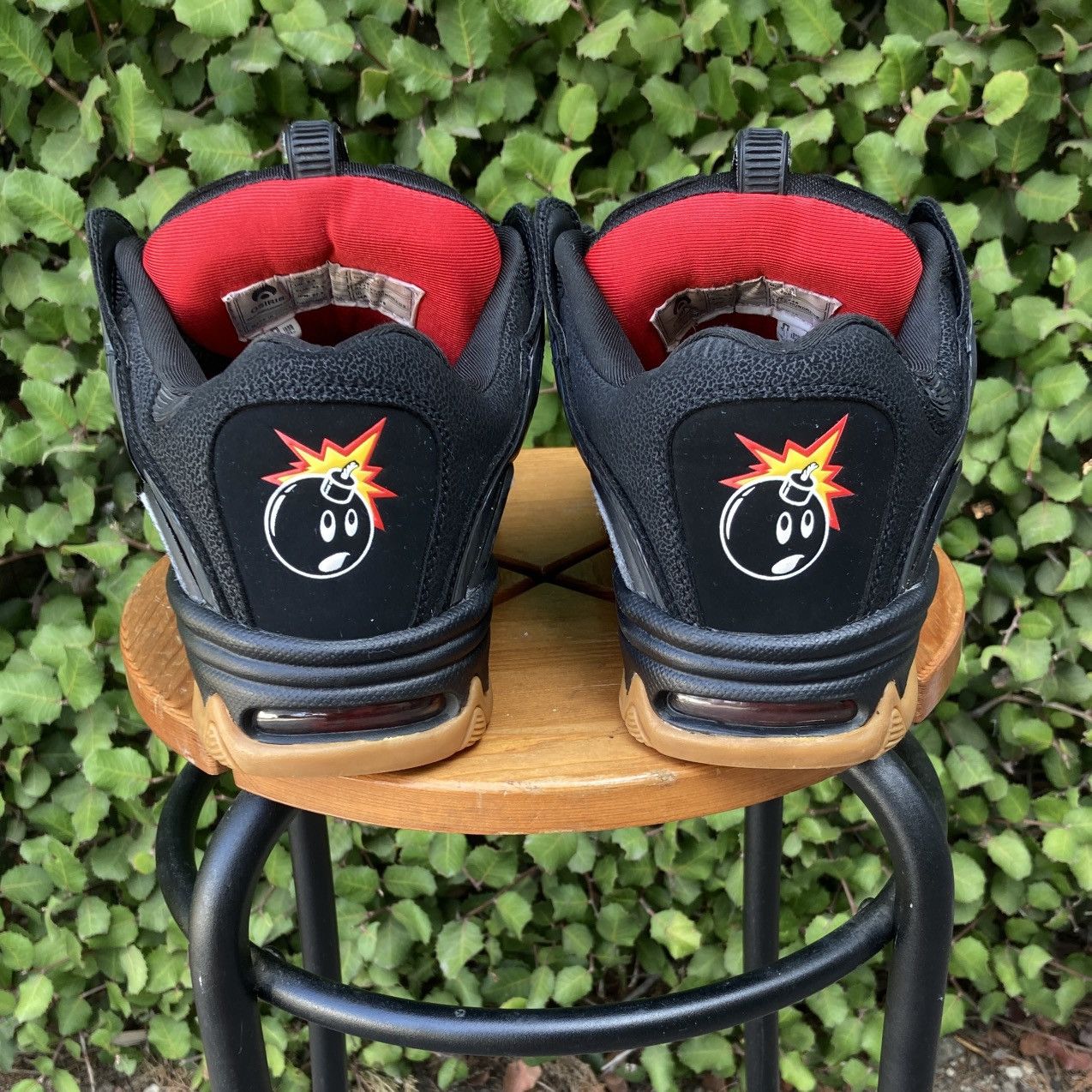 2019 Osiris D3 2001 x The Hundreds Adam Bomb Black Red Gum