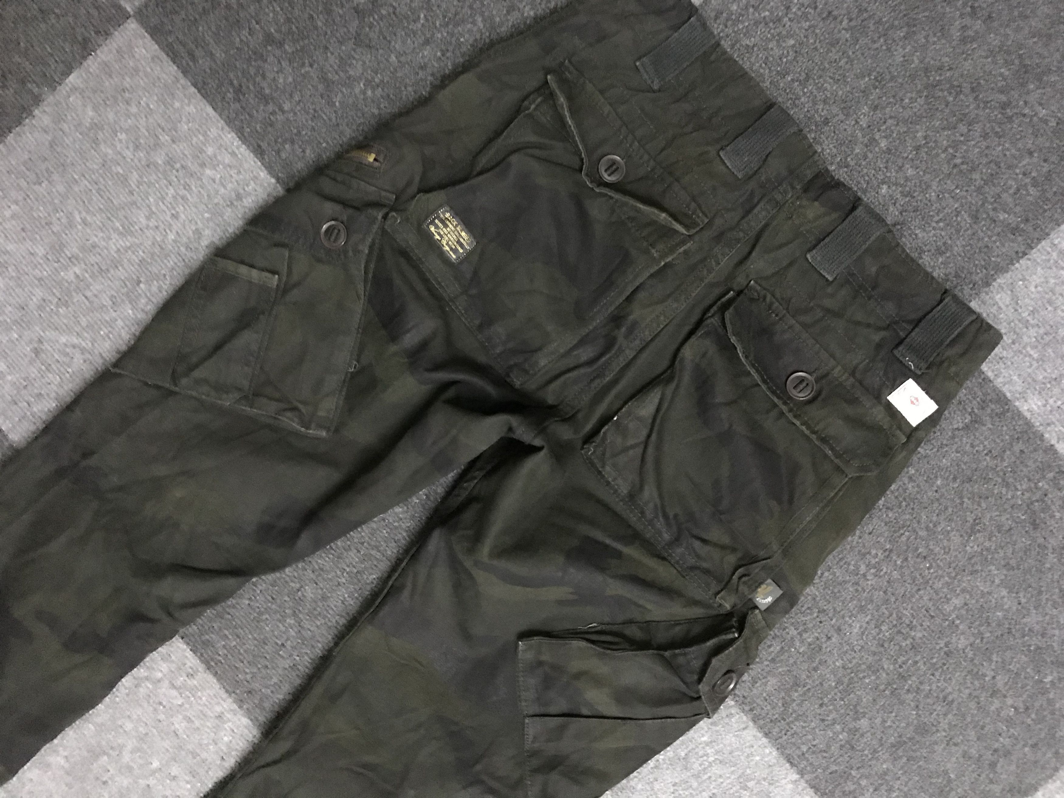 Japanese Brand CP278 BACK NUMBER UP ARMORED Design Camo 3D Cargo Pant Size US 30 / EU 46 - 12 Thumbnail