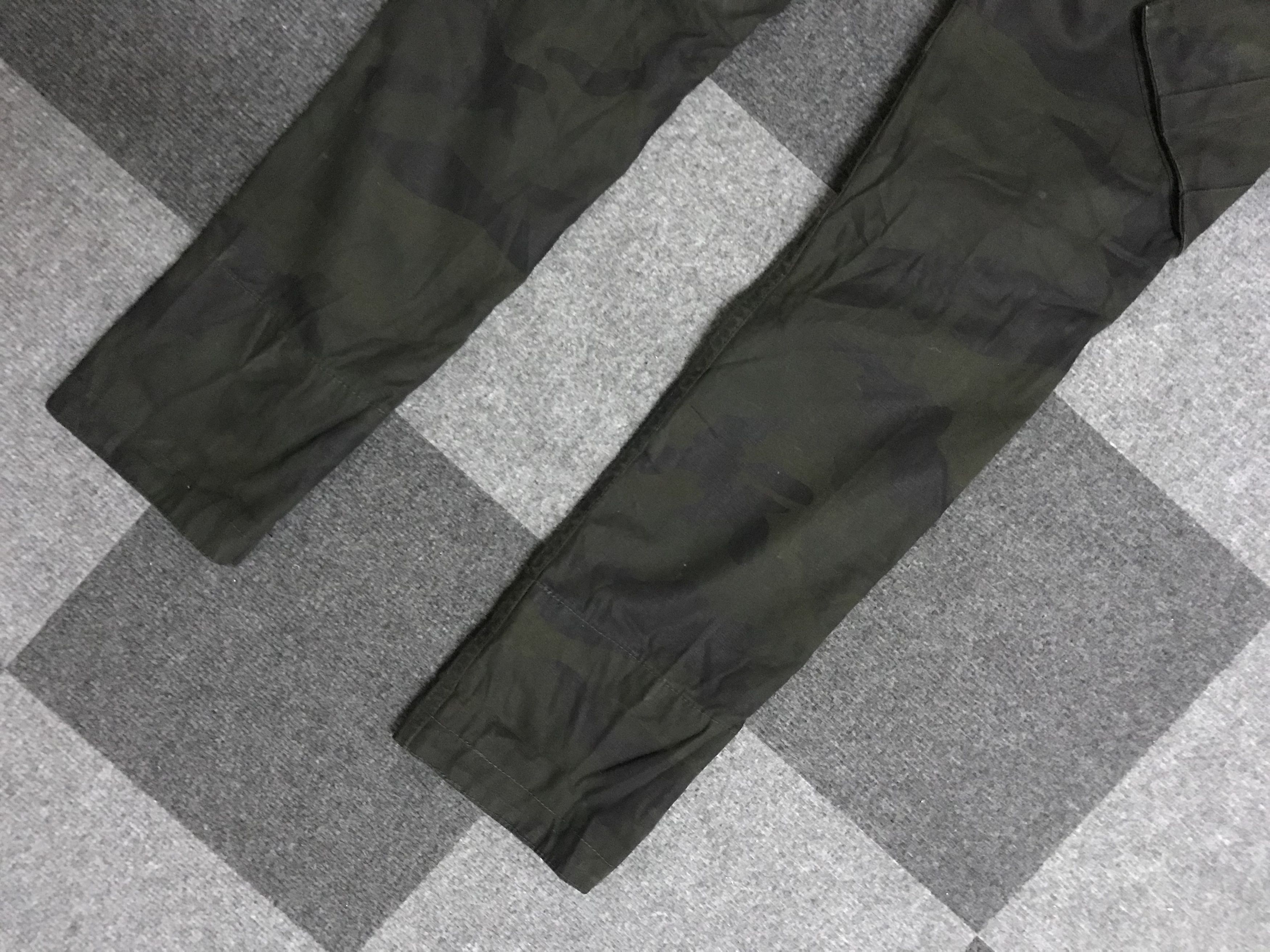 Japanese Brand CP278 BACK NUMBER UP ARMORED Design Camo 3D Cargo Pant Size US 30 / EU 46 - 14 Thumbnail