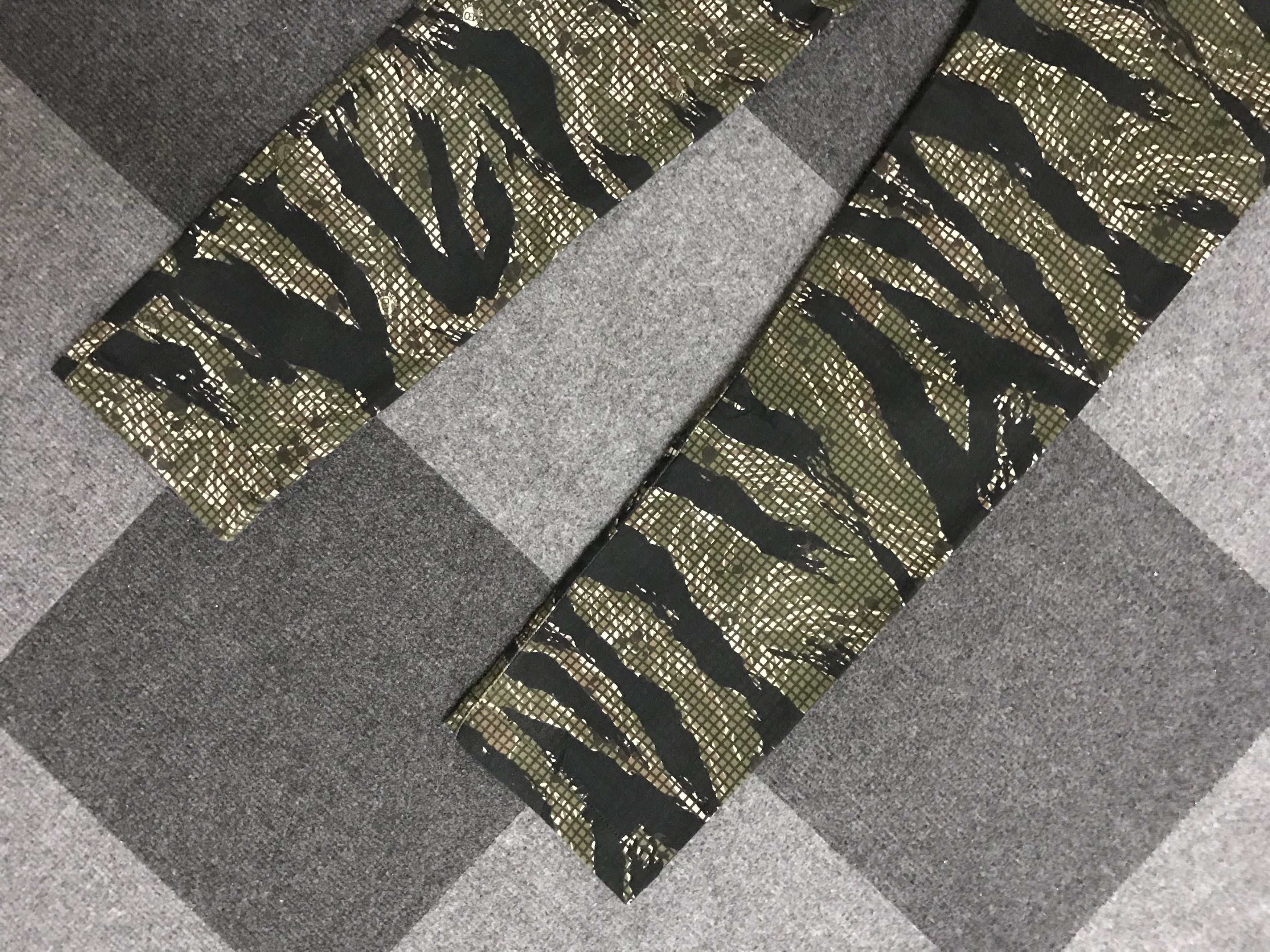 Japanese Brand P48 430 Japan Very Rare Checkered X Tiger Stripe Pant Size US 31 - 12 Thumbnail