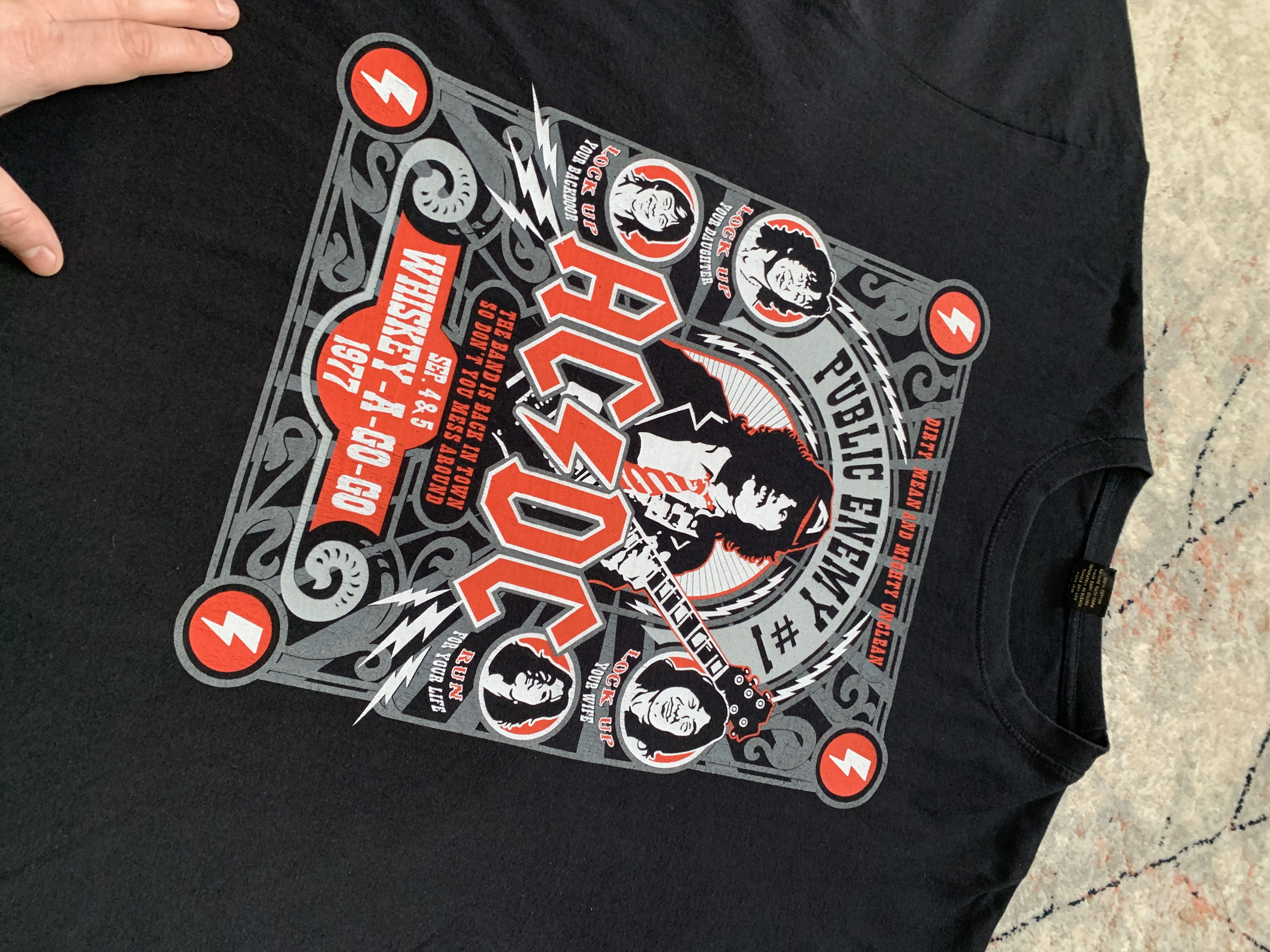 Vintage AC/DC Public Enemy Vintage T-Shirt Designed By USA Size US XL / EU 56 / 4 - 3 Thumbnail