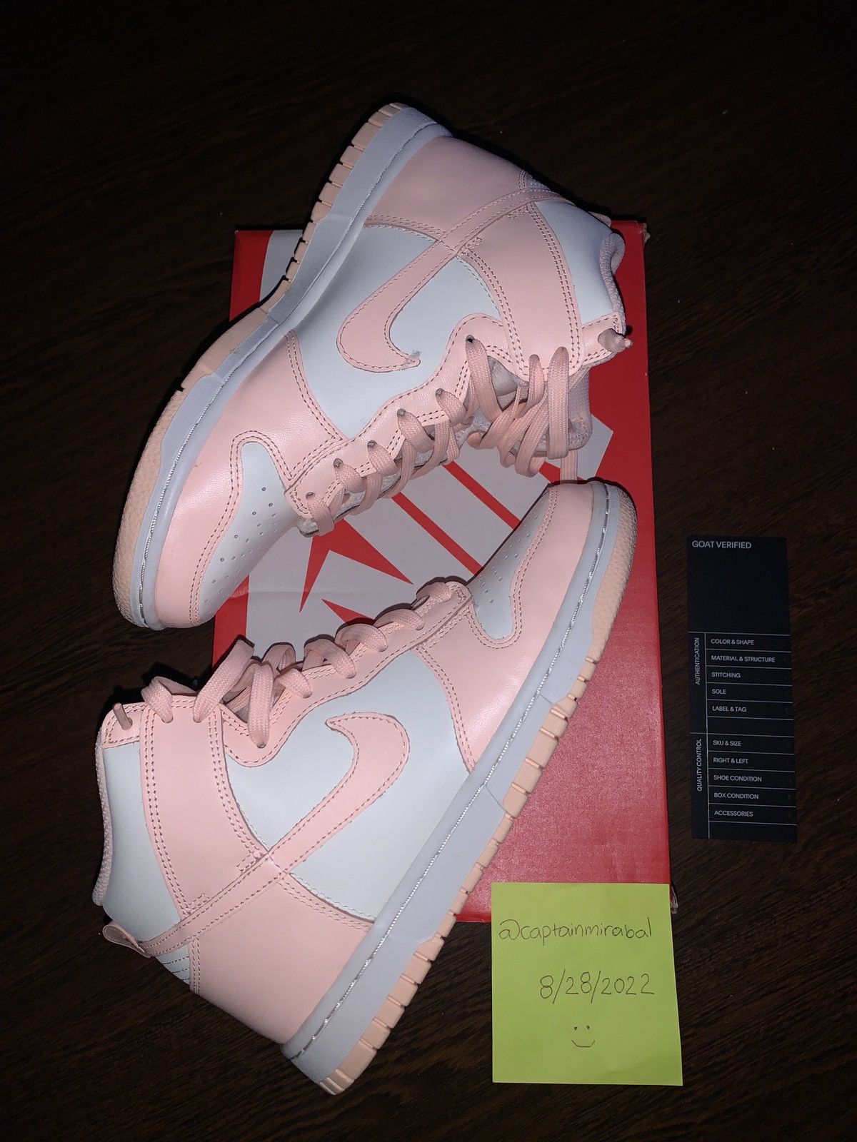 Nike Dunk crimson tint