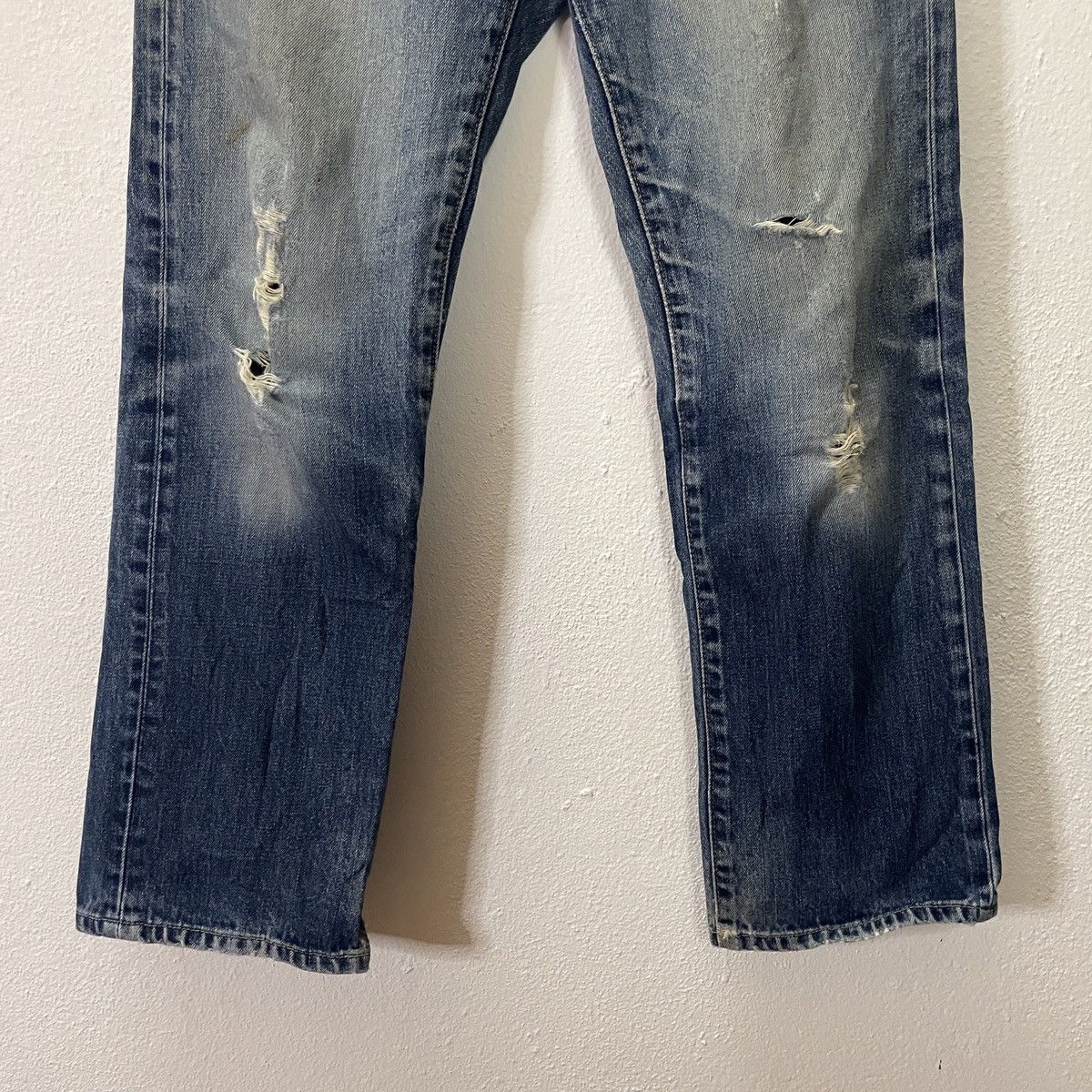 Levi's Vintage Levis 502 Distressed Denim Jeans Size US 32 / EU 48 - 4 Thumbnail
