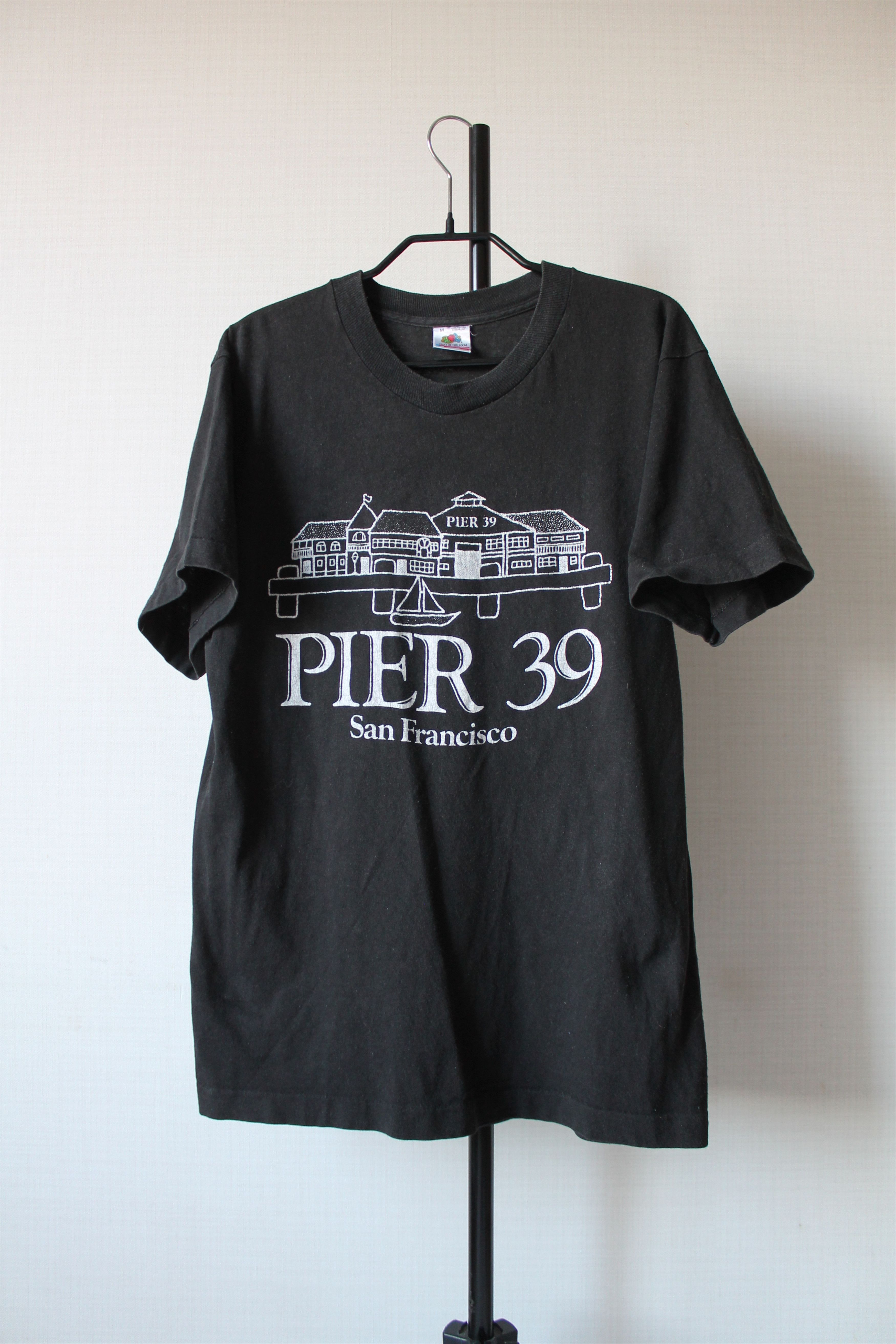Fruit Of The Loom 1992 Fruit of the Loom Pier 39 San Francisco VINTAGE T shirt Size US M / EU 48-50 / 2 - 1 Thumbnail