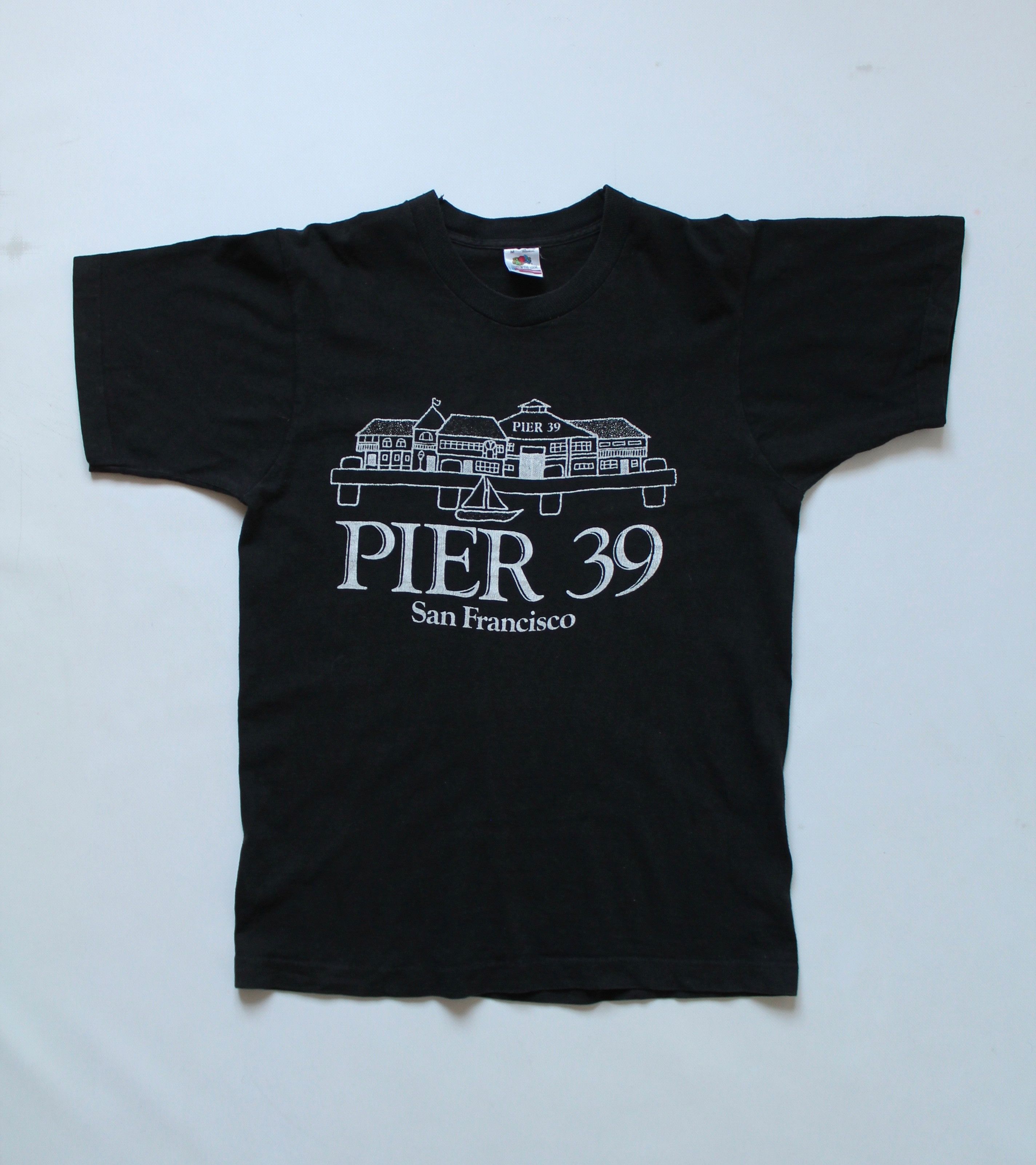 Fruit Of The Loom 1992 Fruit of the Loom Pier 39 San Francisco VINTAGE T shirt Size US M / EU 48-50 / 2 - 7 Thumbnail