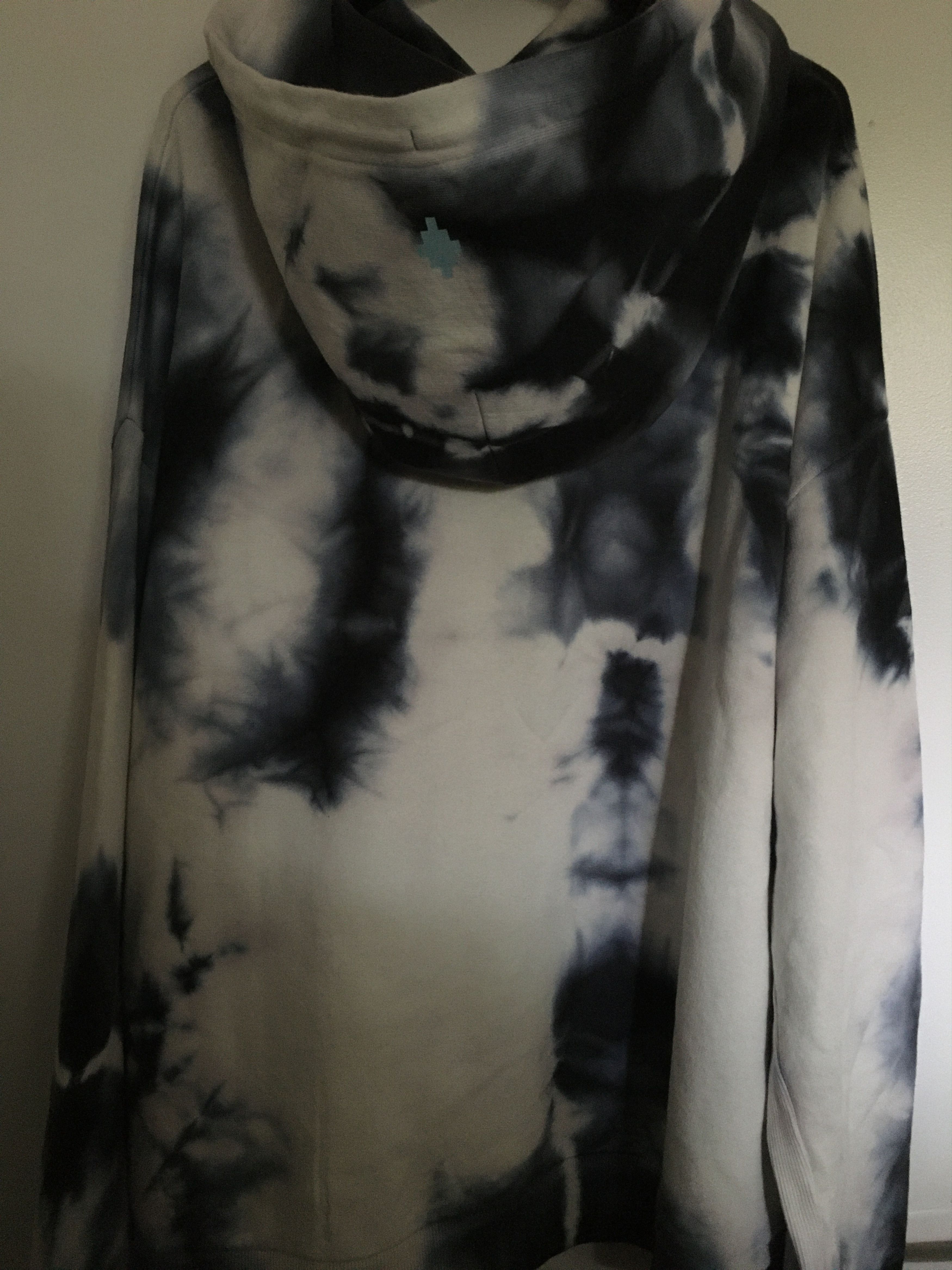 Marcelo Burlon Tie Dye Oversized Hoody Size US L / EU 52-54 / 3 - 14 Thumbnail