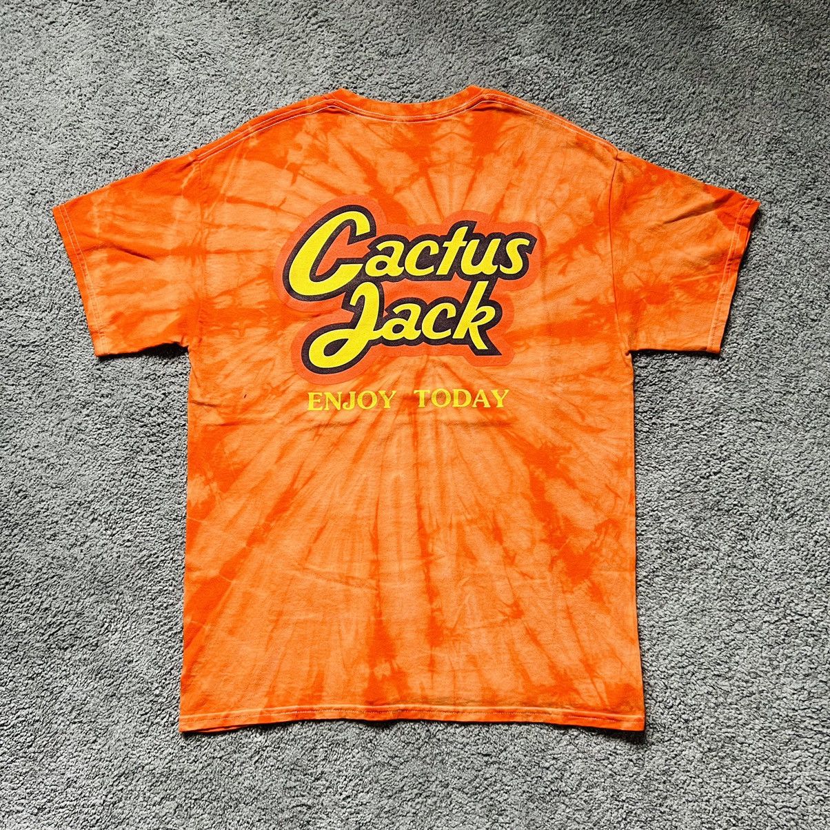 Travis Scott x Reeses Puffs Tie Dye popular